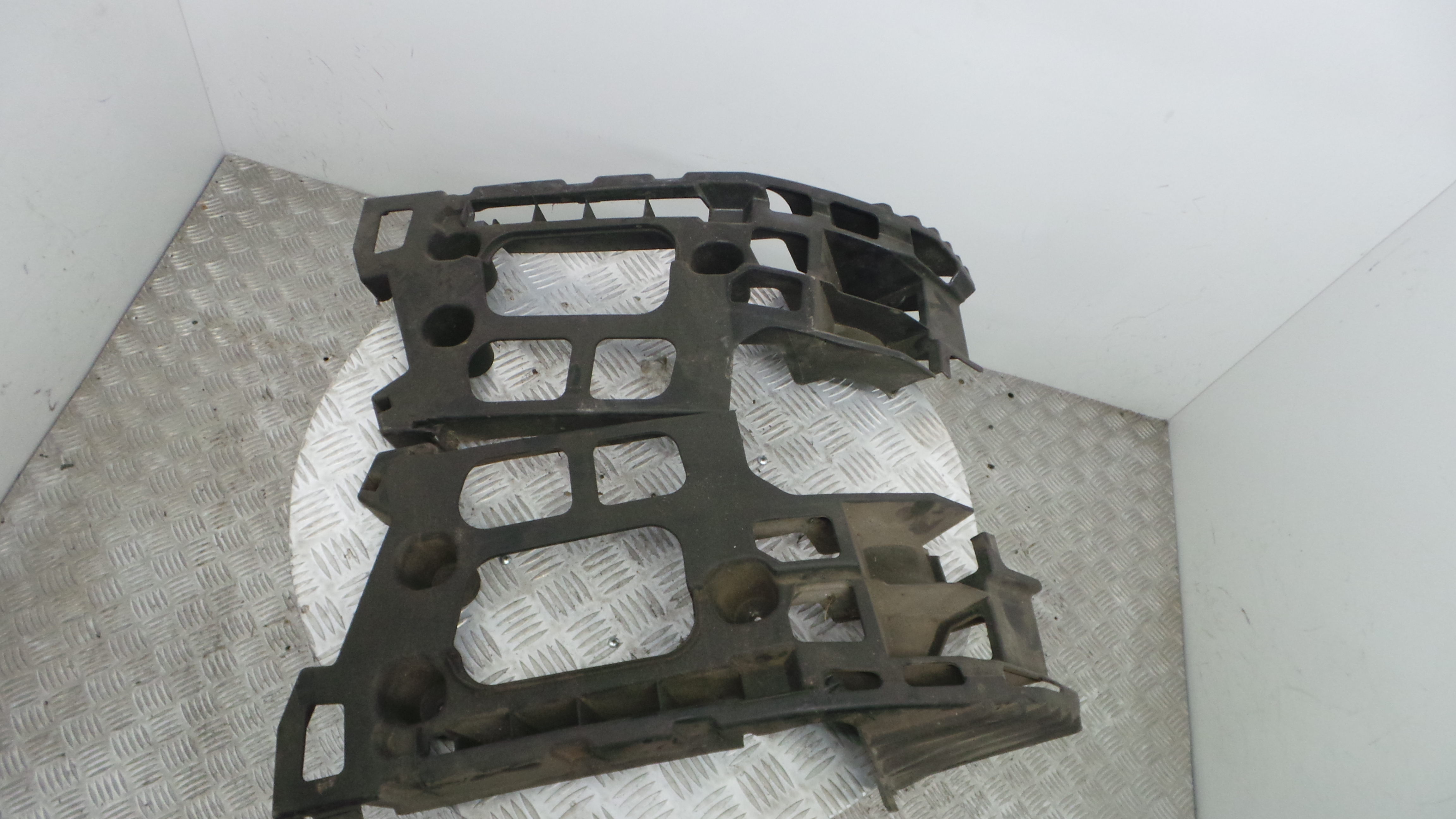 Suporte do Para Choques 9647553680 - PEUGEOT 407 SW (6E_, 6D_)-33190696
