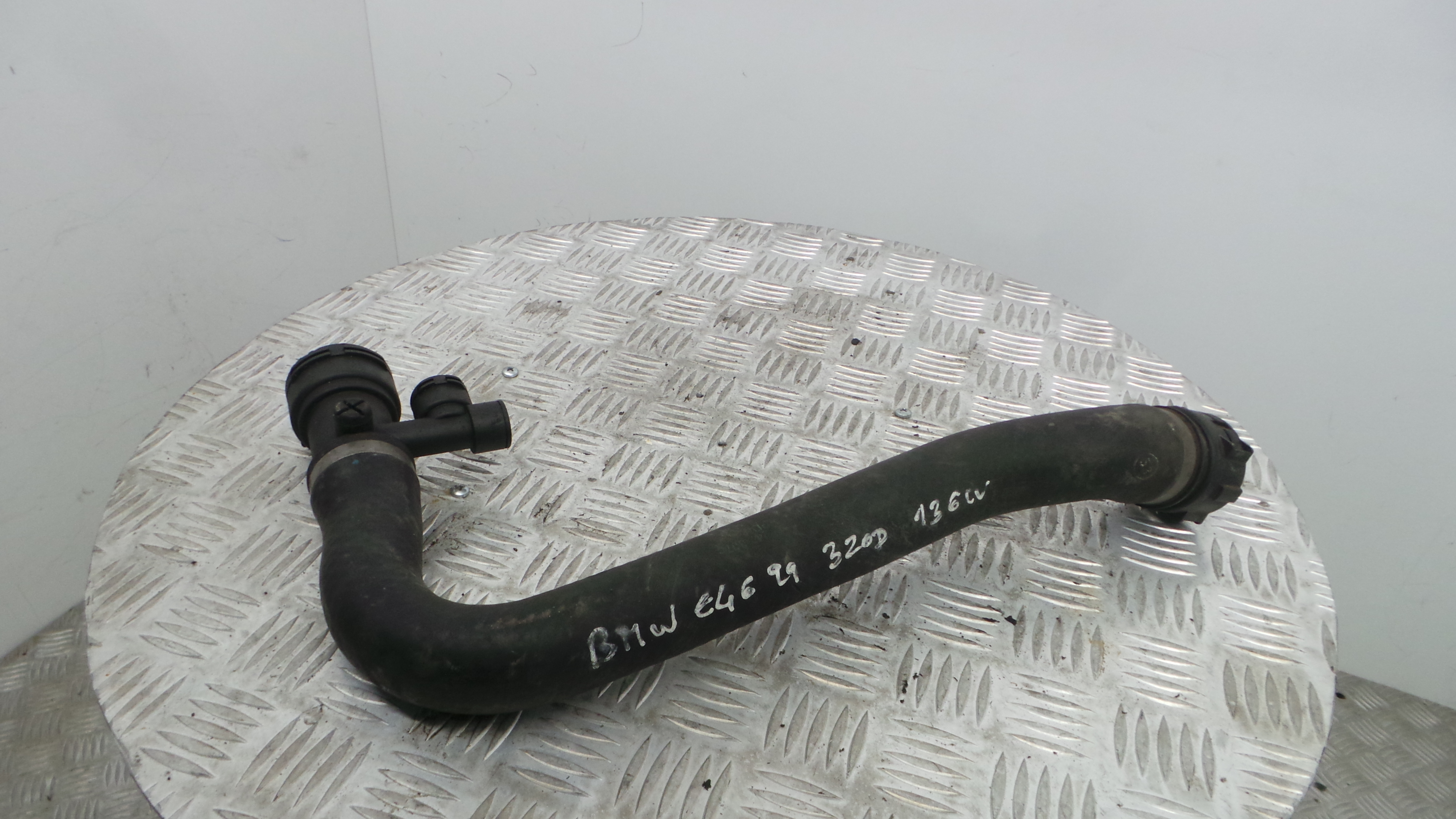 Tubo da Água 11.53-2247307 - BMW 3 (E46)-33191569 Tubo da Água 11.53-2247307 - BMW 3 (E46)-33191569