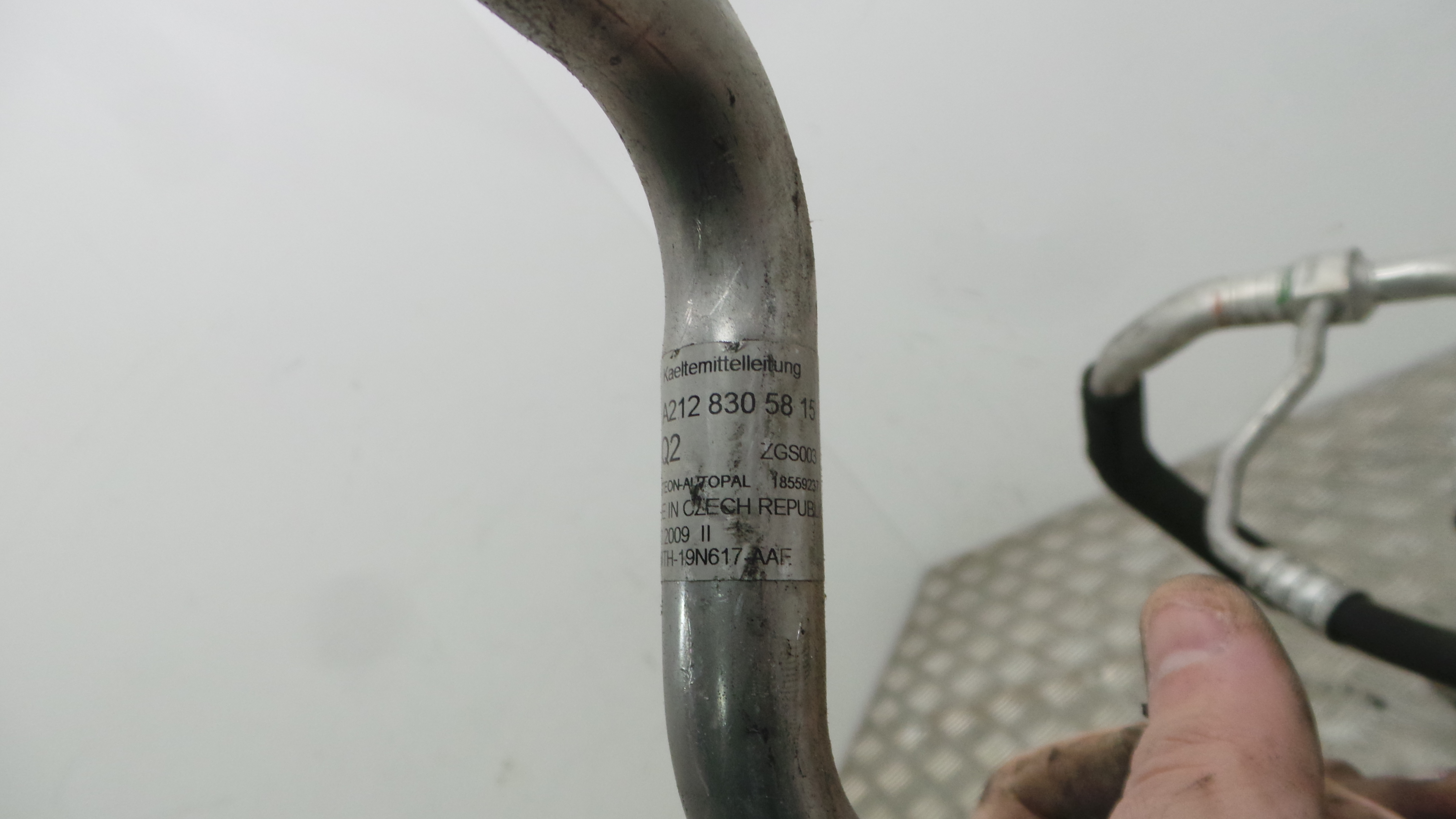 Tubo Ar Condicionado A2128305815 - MERCEDES-BENZ E-CLASS (W212)-33191796