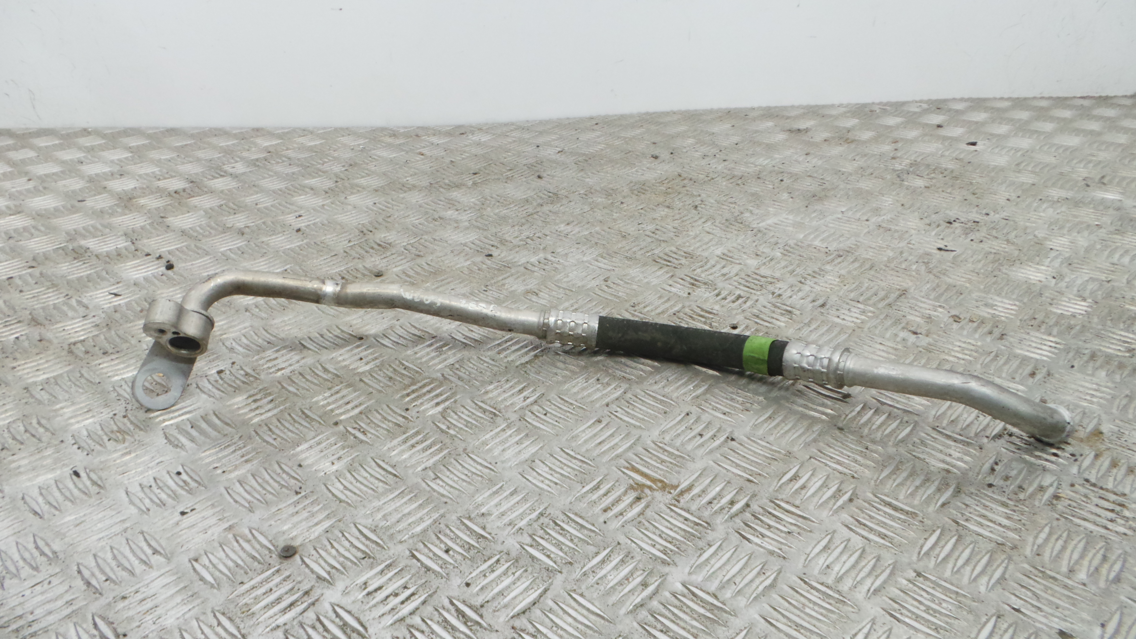 Tubo Ar Condicionado A2038300715 - MERCEDES-BENZ C-CLASS (W203)-33191803