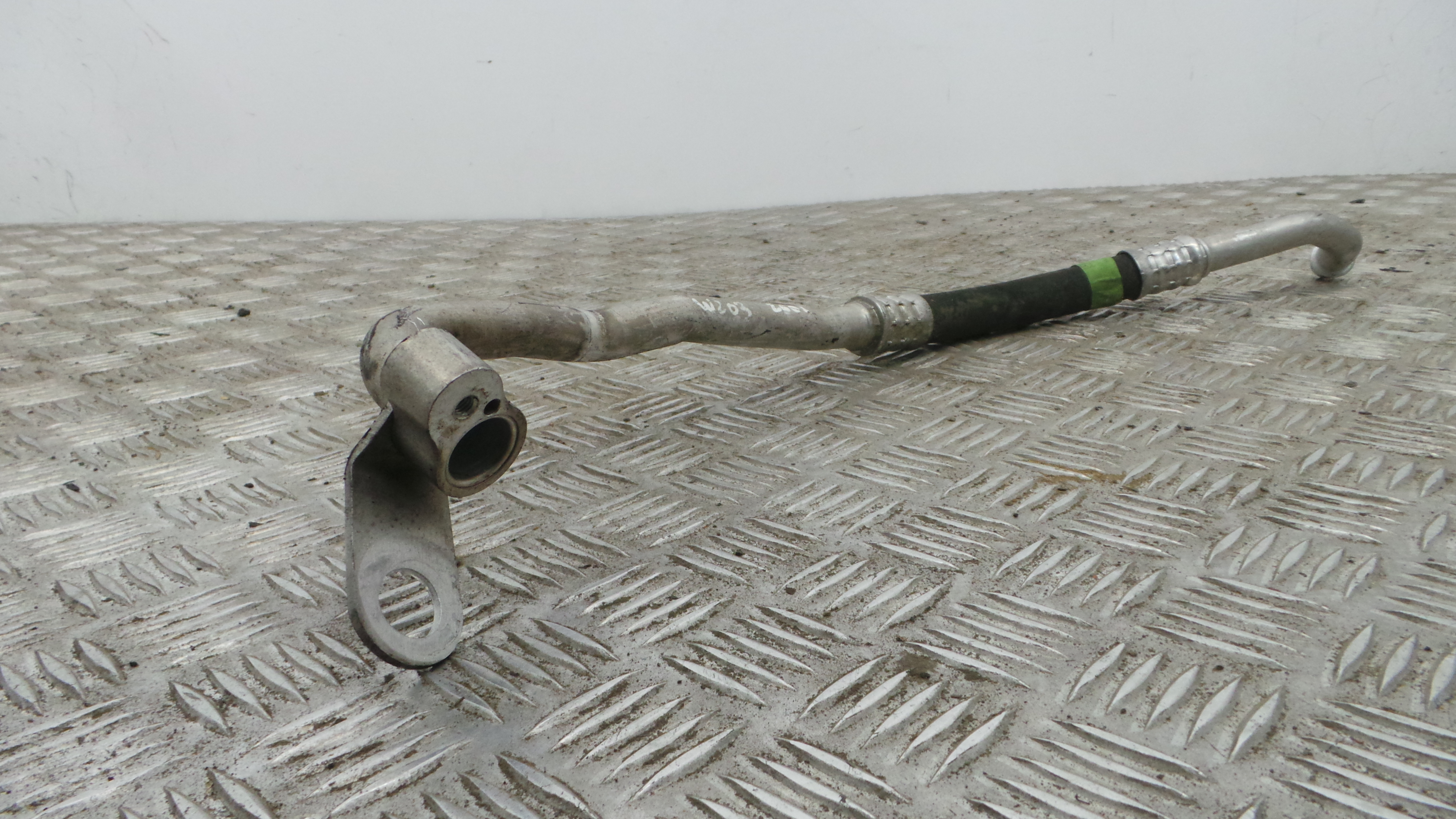 Tubo Ar Condicionado A2038300715 - MERCEDES-BENZ C-CLASS (W203)-33191803