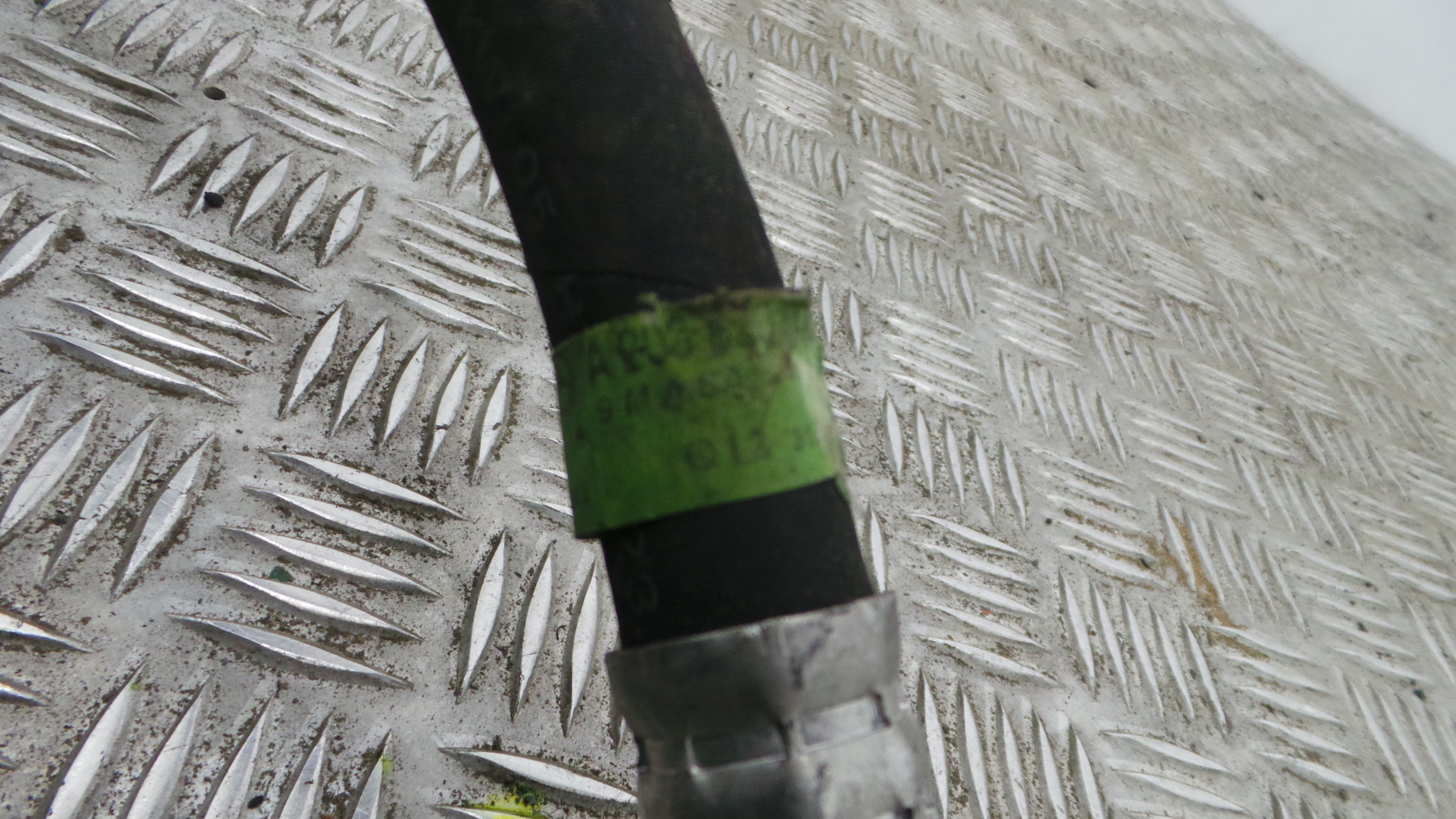 Tubo Ar Condicionado A2038300715 - MERCEDES-BENZ C-CLASS (W203)-33191803