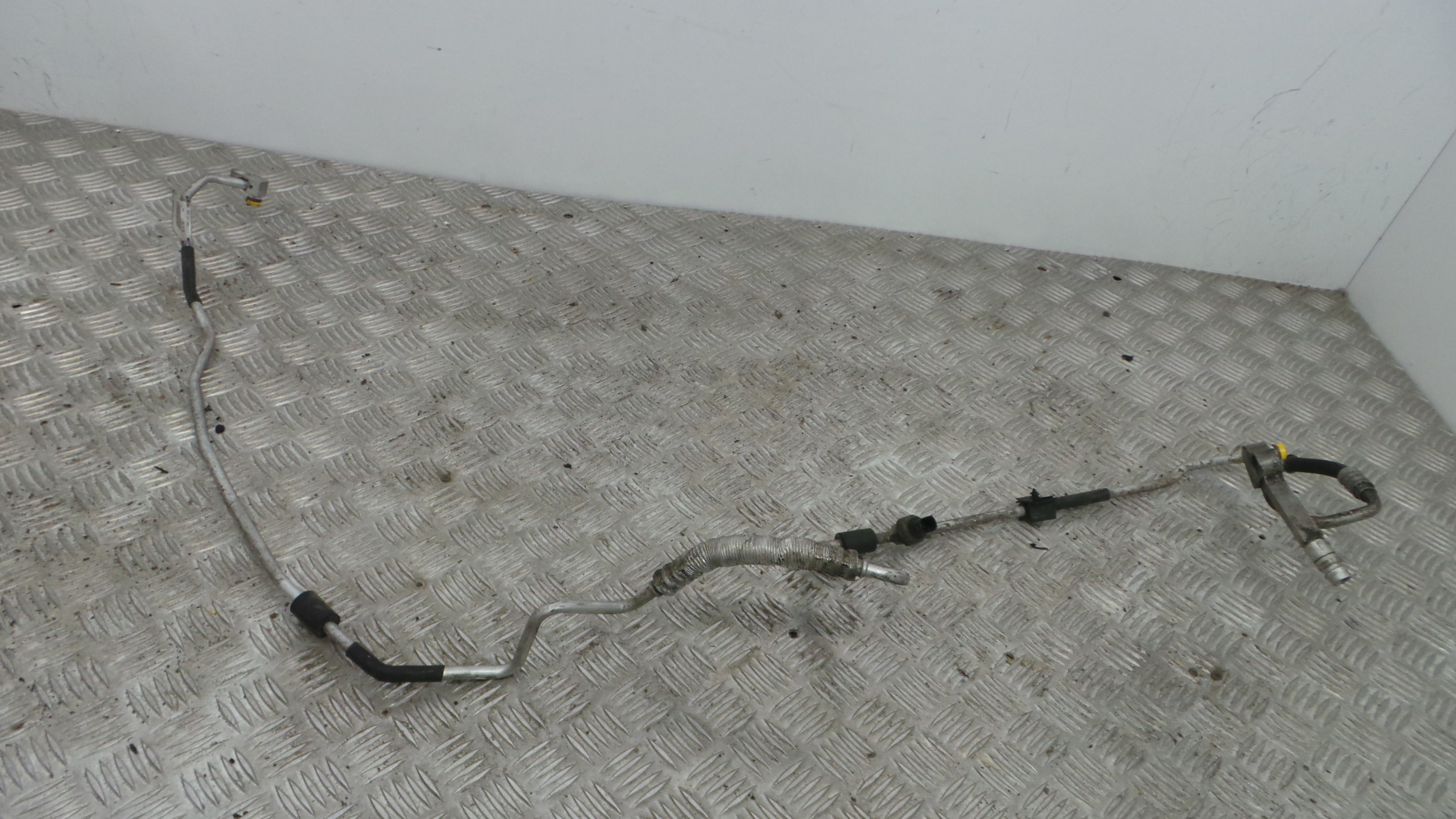 Tubo Ar Condicionado 64.53-6927541 - BMW 1 (E87)-33191806