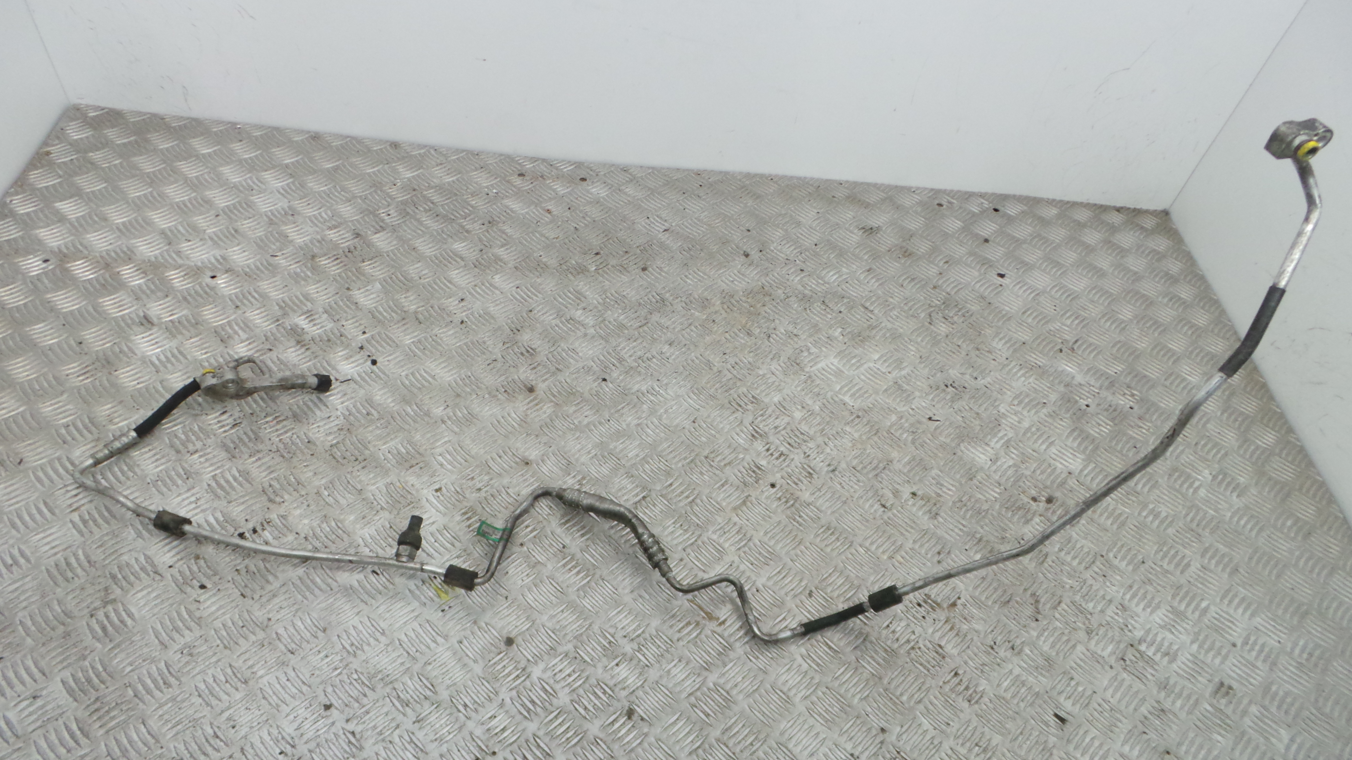 Tubo Ar Condicionado 64.53-6927541 - BMW 1 (E87)-33191876