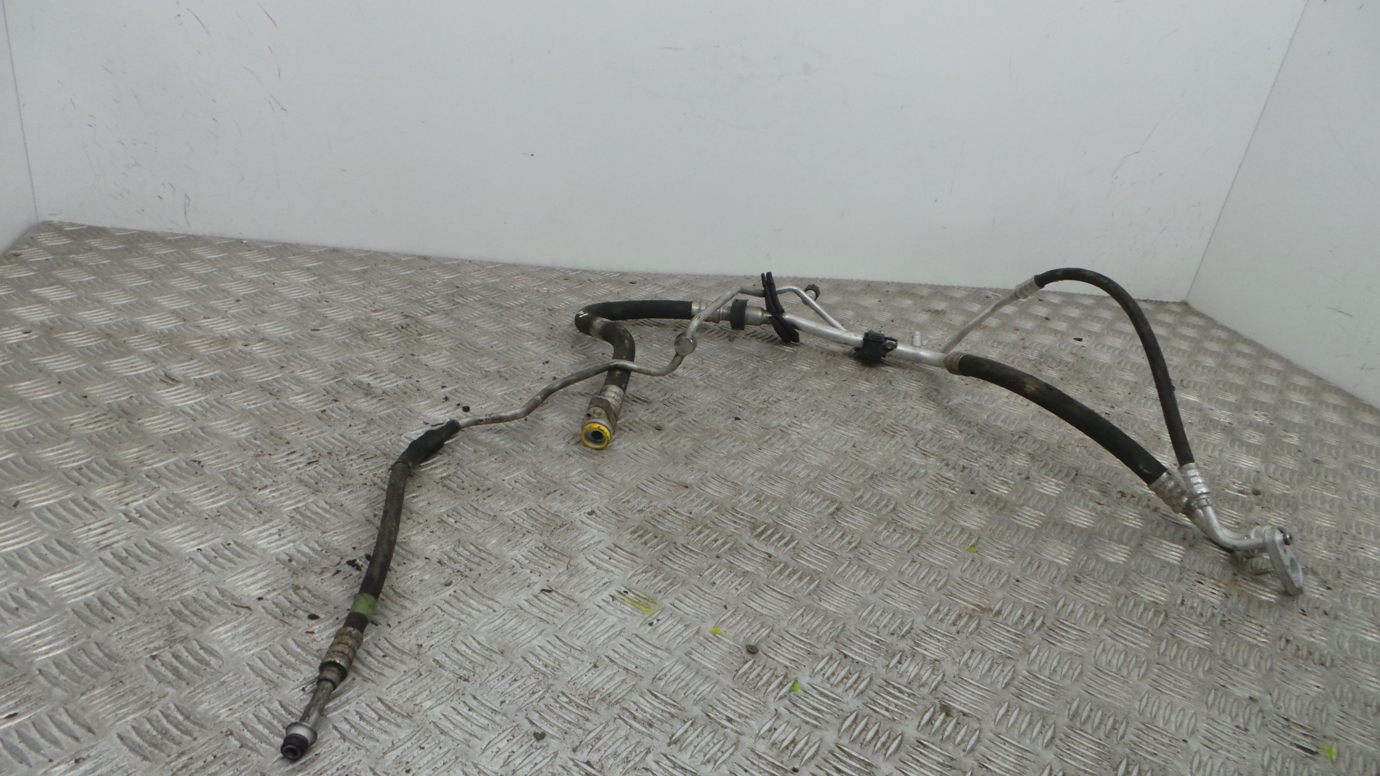 Tubo Ar Condicionado A2118304515 - MERCEDES-BENZ E-CLASS (W211)-33191884