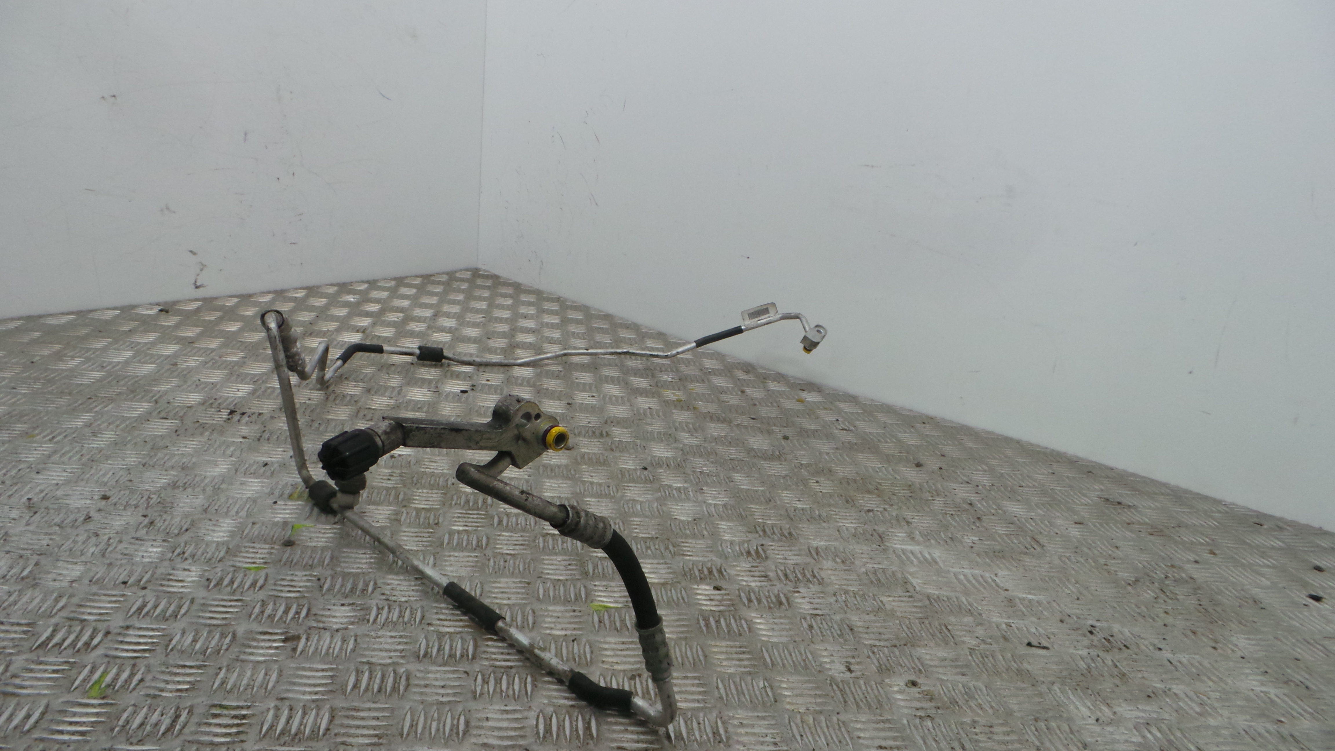 Tubo Ar Condicionado 64.53-6927541 - BMW 1 (E87)-33192053