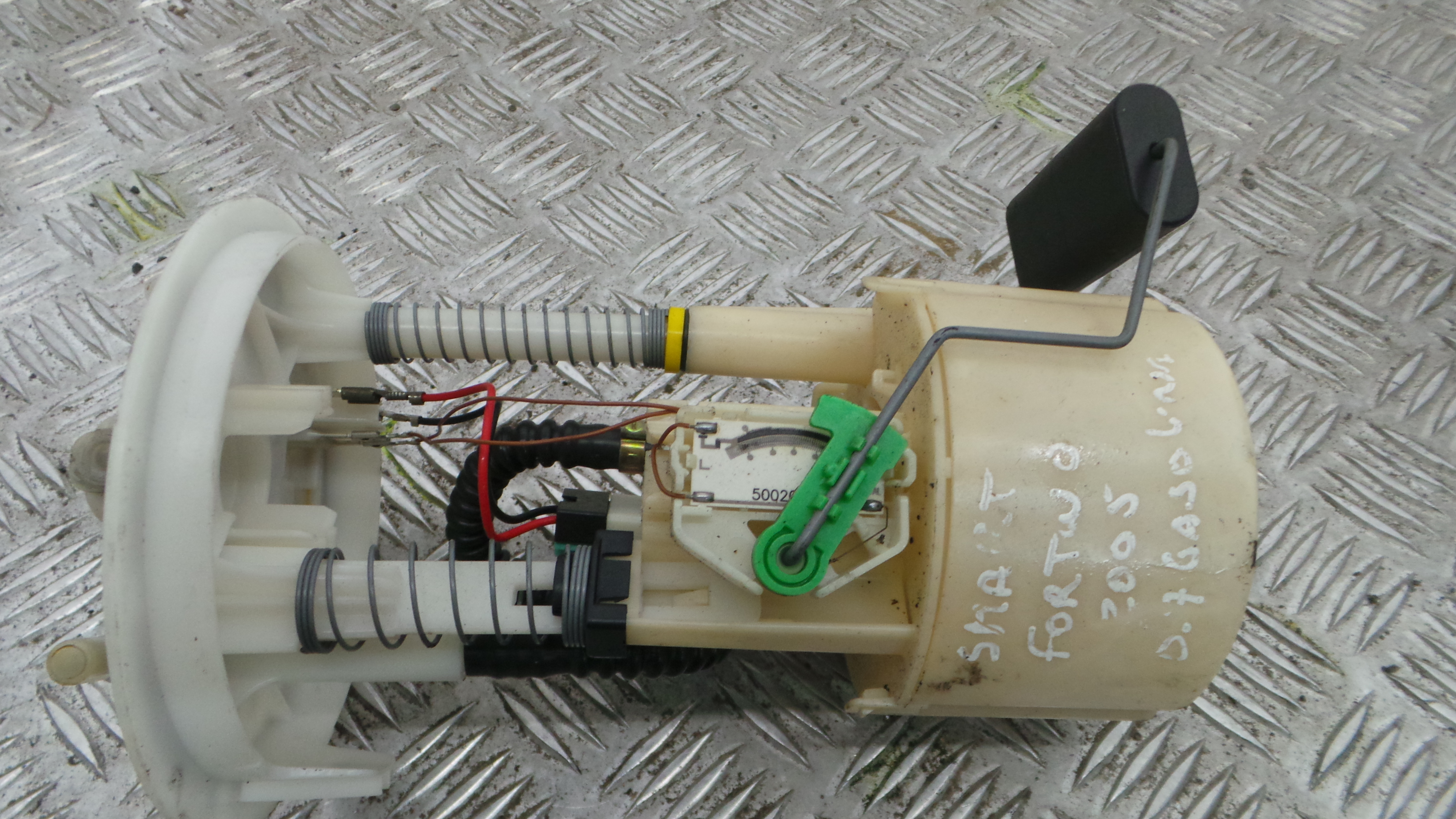 Boia do Combustível 0010688V001 - SMART FORTWO Coupé (450)-33192102