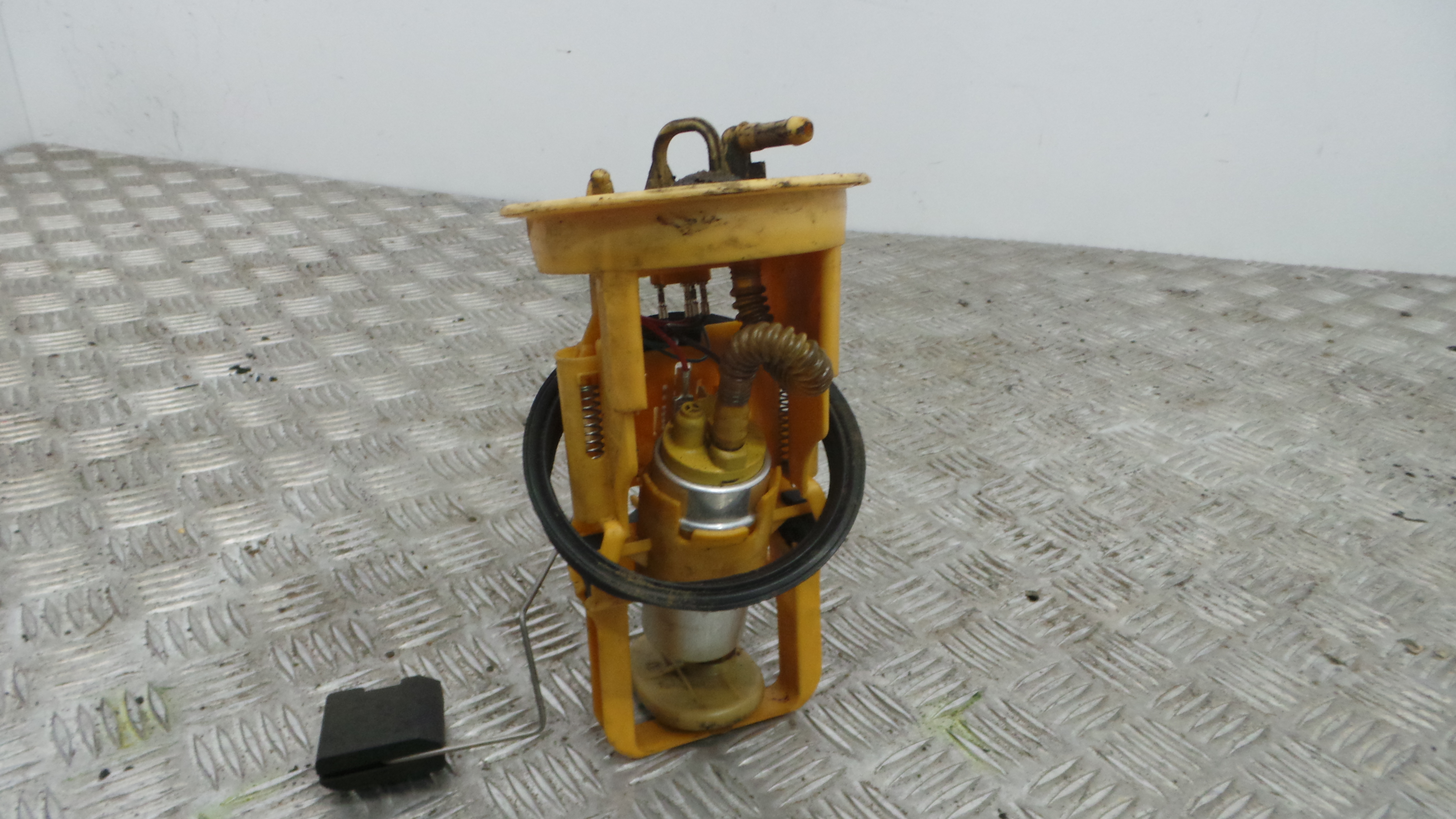 Boia do Combustível 6750582 - BMW 3 (E46)-33192108