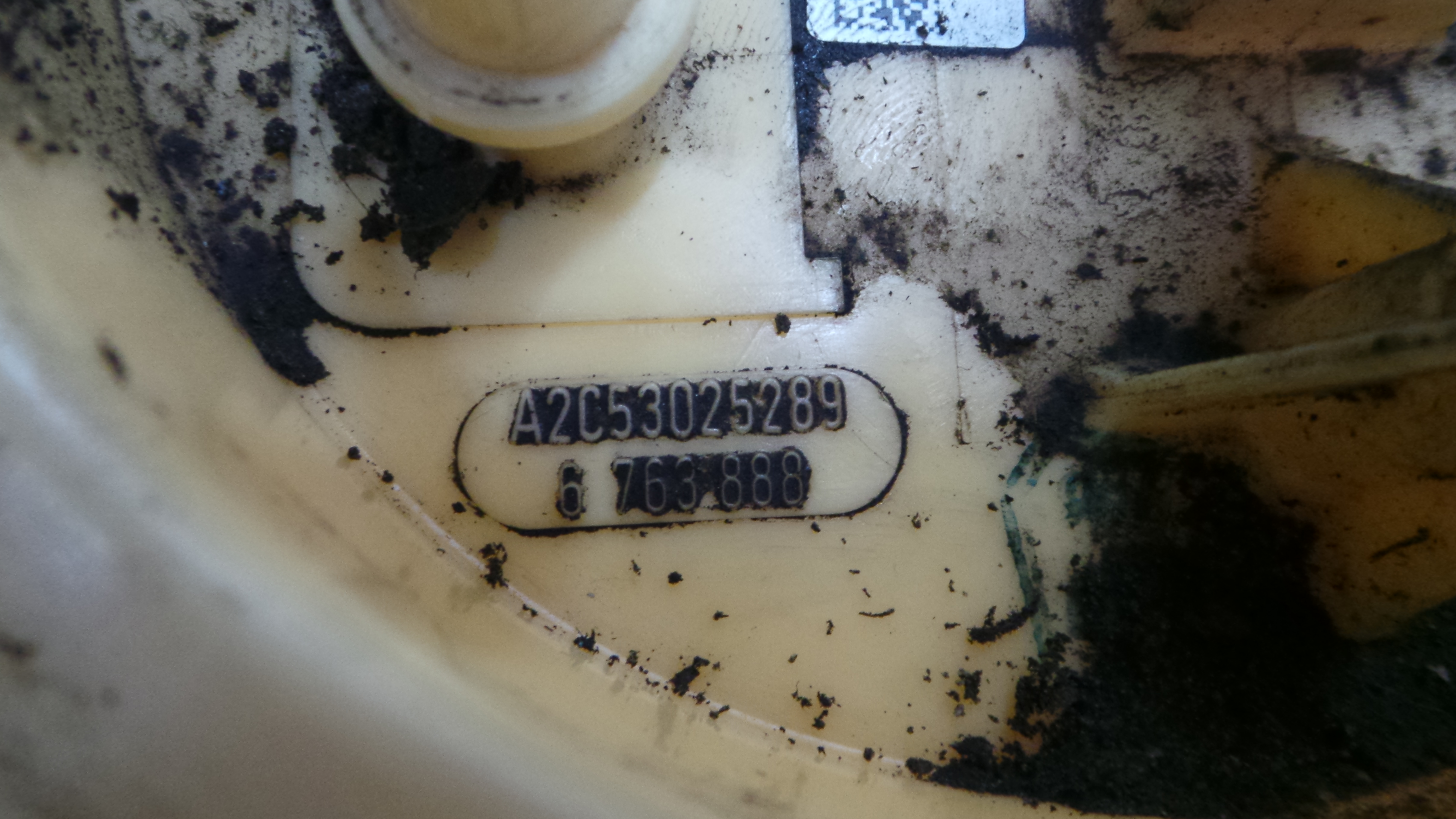 Boia do Combustível 6763886 - BMW 1 (E87)-33192143