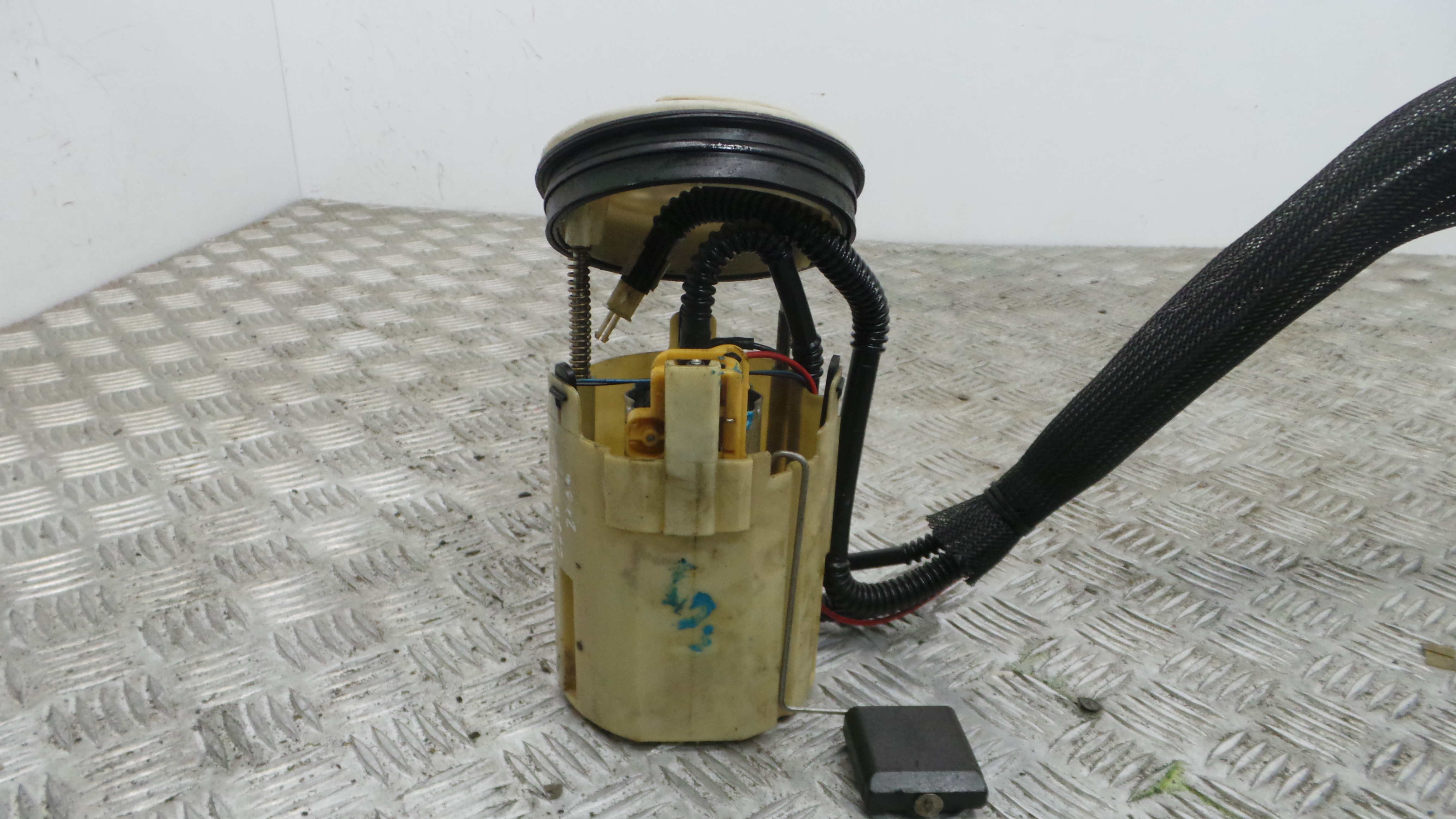 Boia do Combustível A2034703394 - MERCEDES-BENZ C-CLASS (W203)-33192148