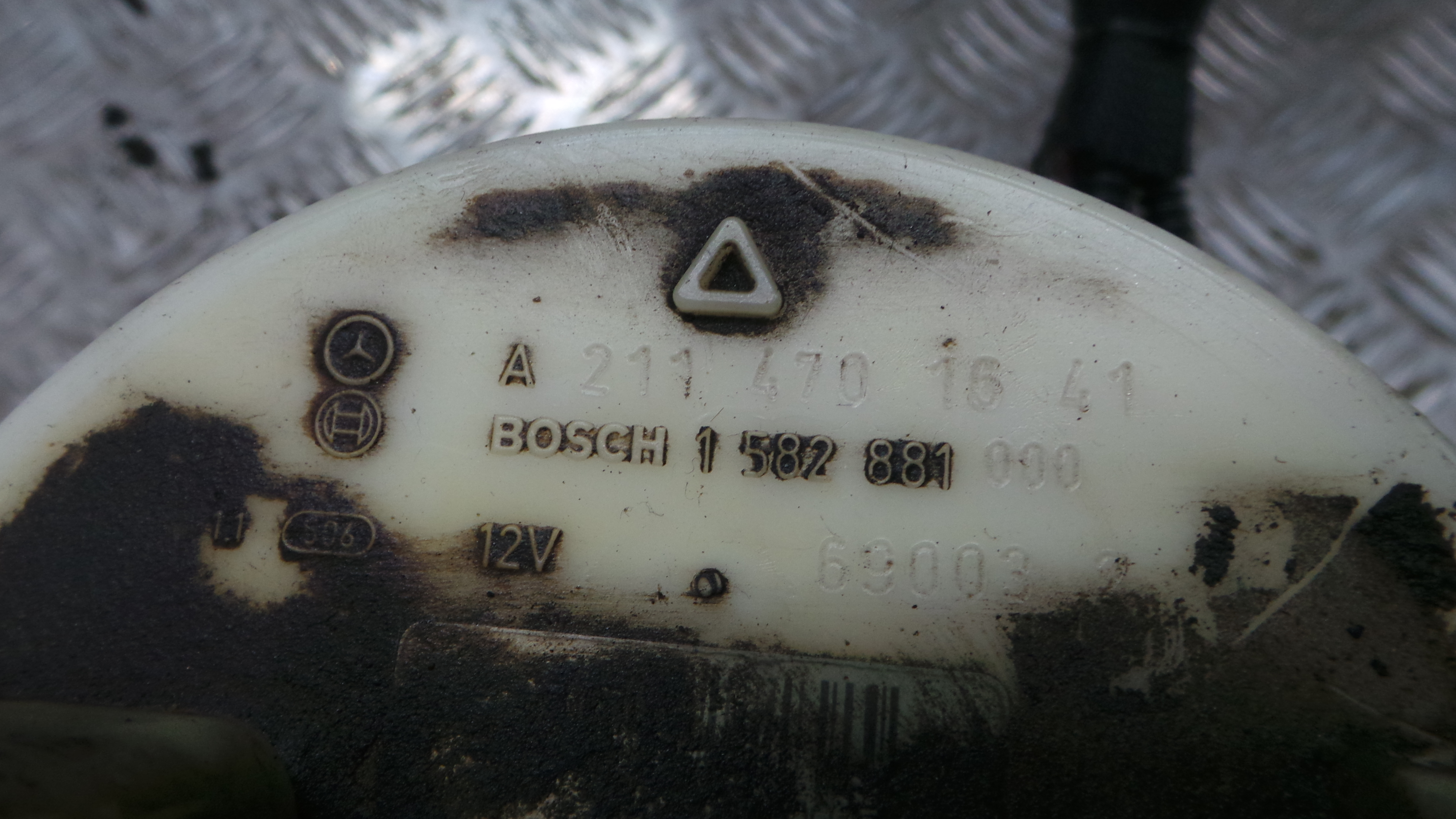 Boia do Combustível A2034703394 - MERCEDES-BENZ C-CLASS (W203)-33192148