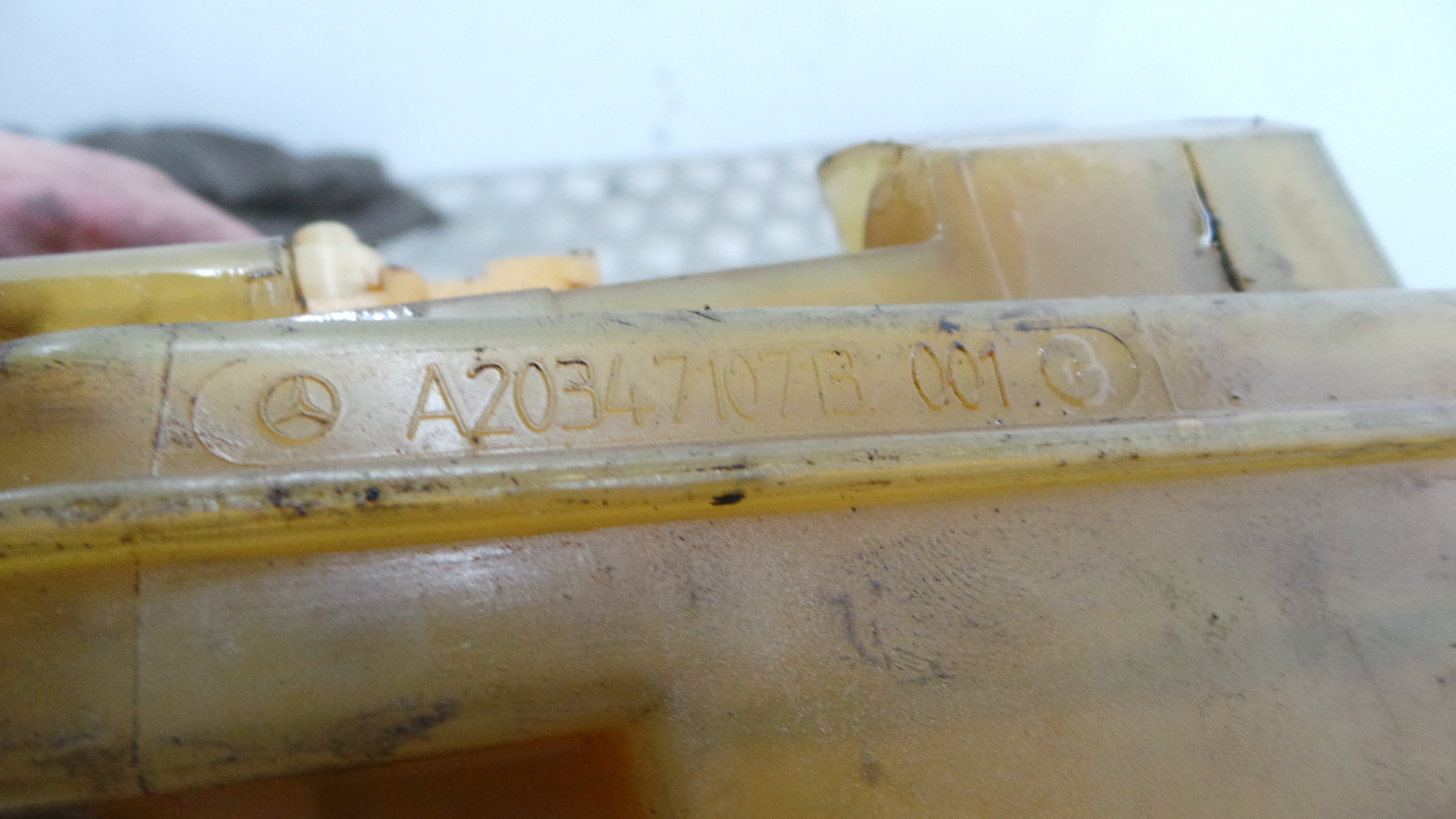 Boia do Combustível A2034710713 - MERCEDES-BENZ C-CLASS (W203)-33192153