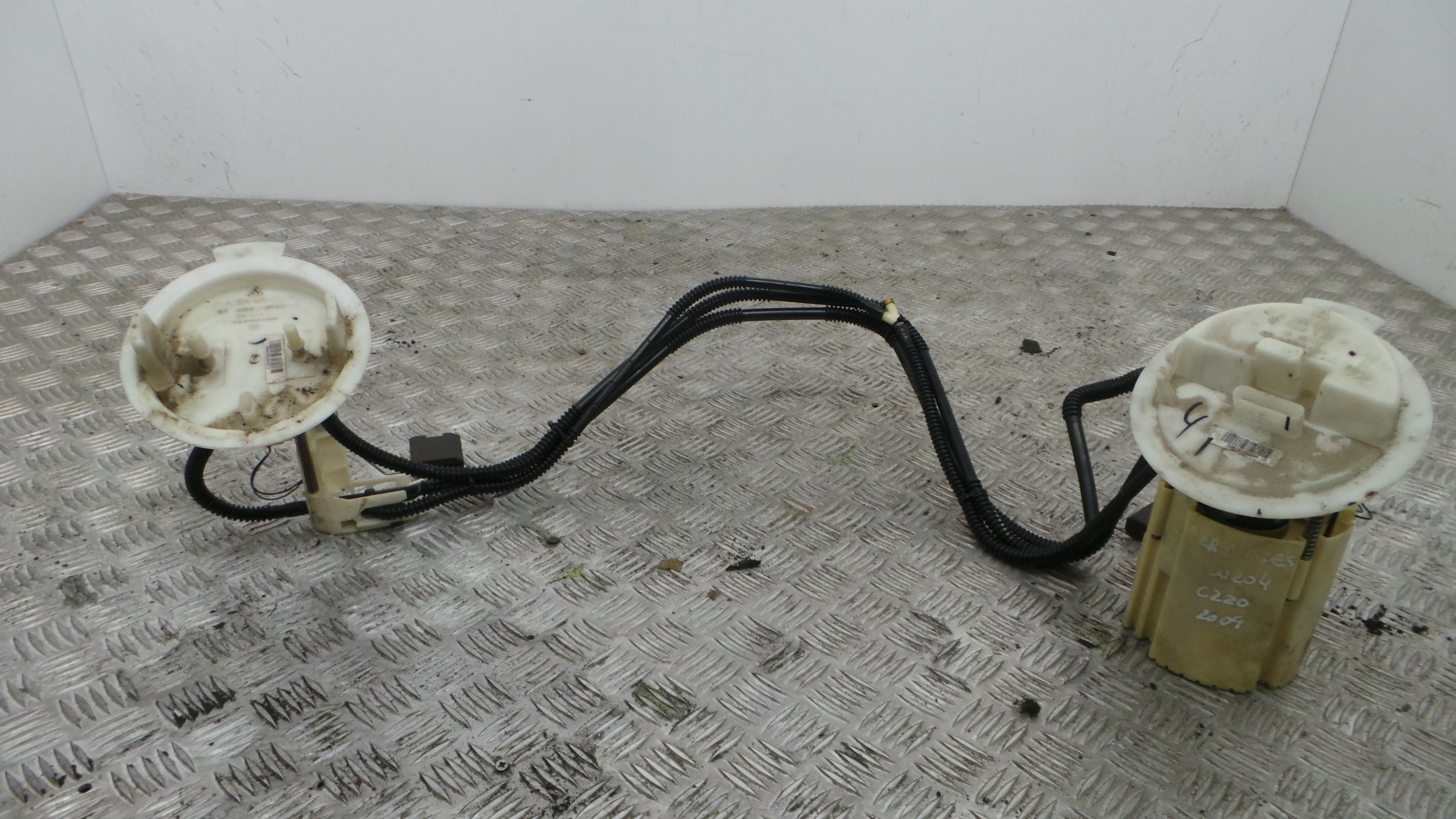 Boia do Combustível A2044700594 - MERCEDES-BENZ C-CLASS (W204)-33192175