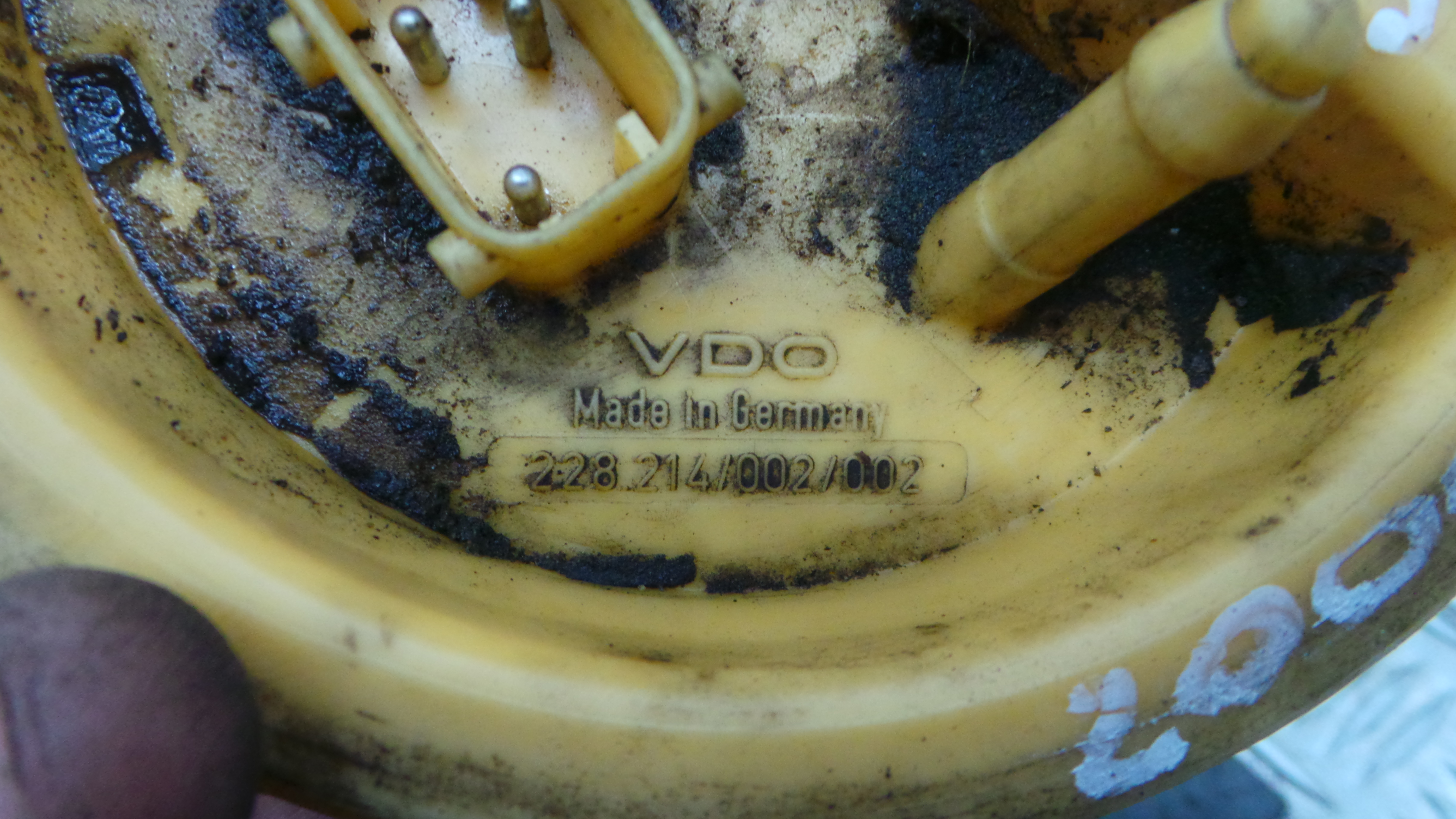 Boia do Combustível 6750582 - BMW 3 (E46)-33192183