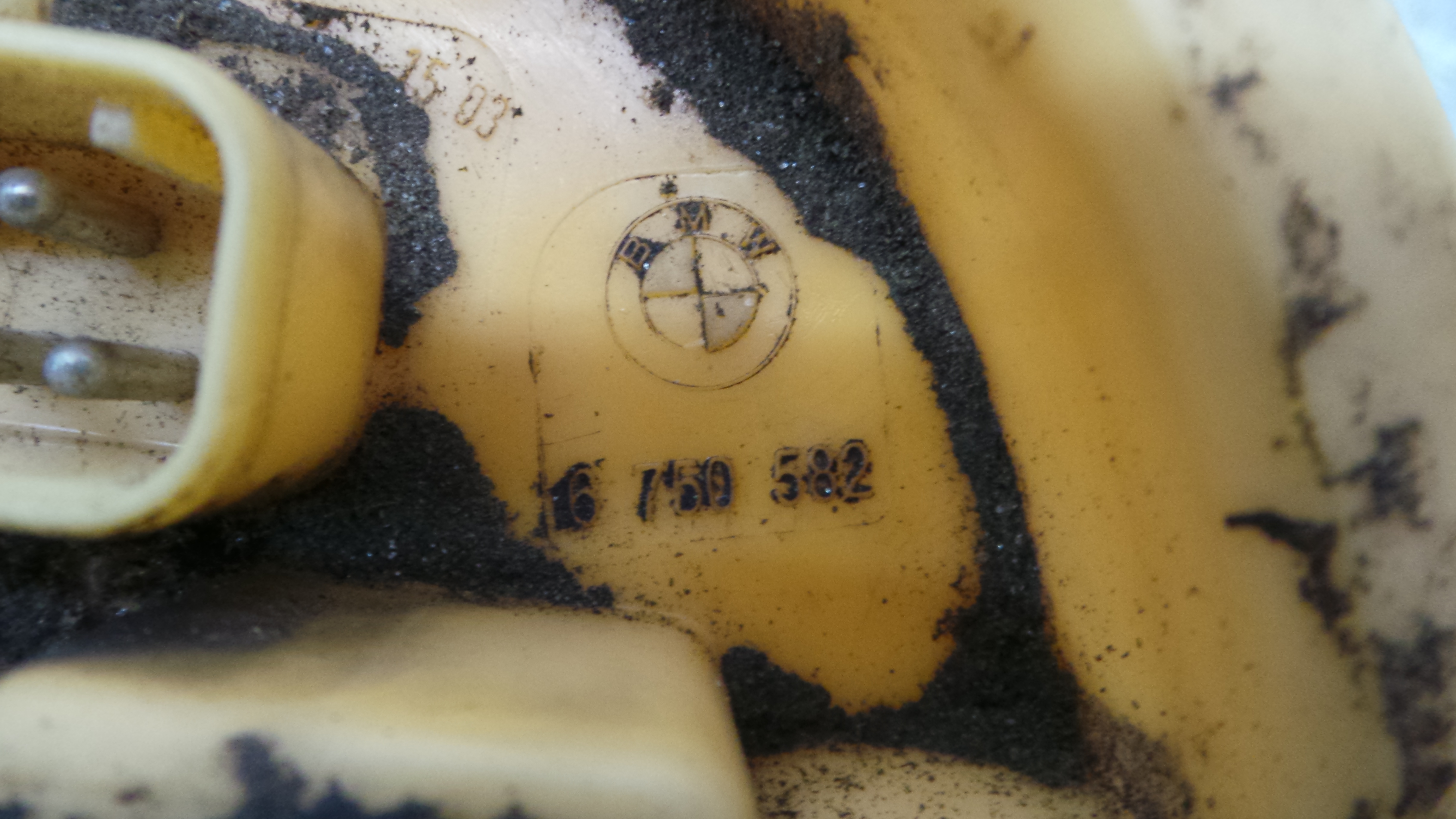 Boia do Combustível 6750582 - BMW 3 (E46)-33192191