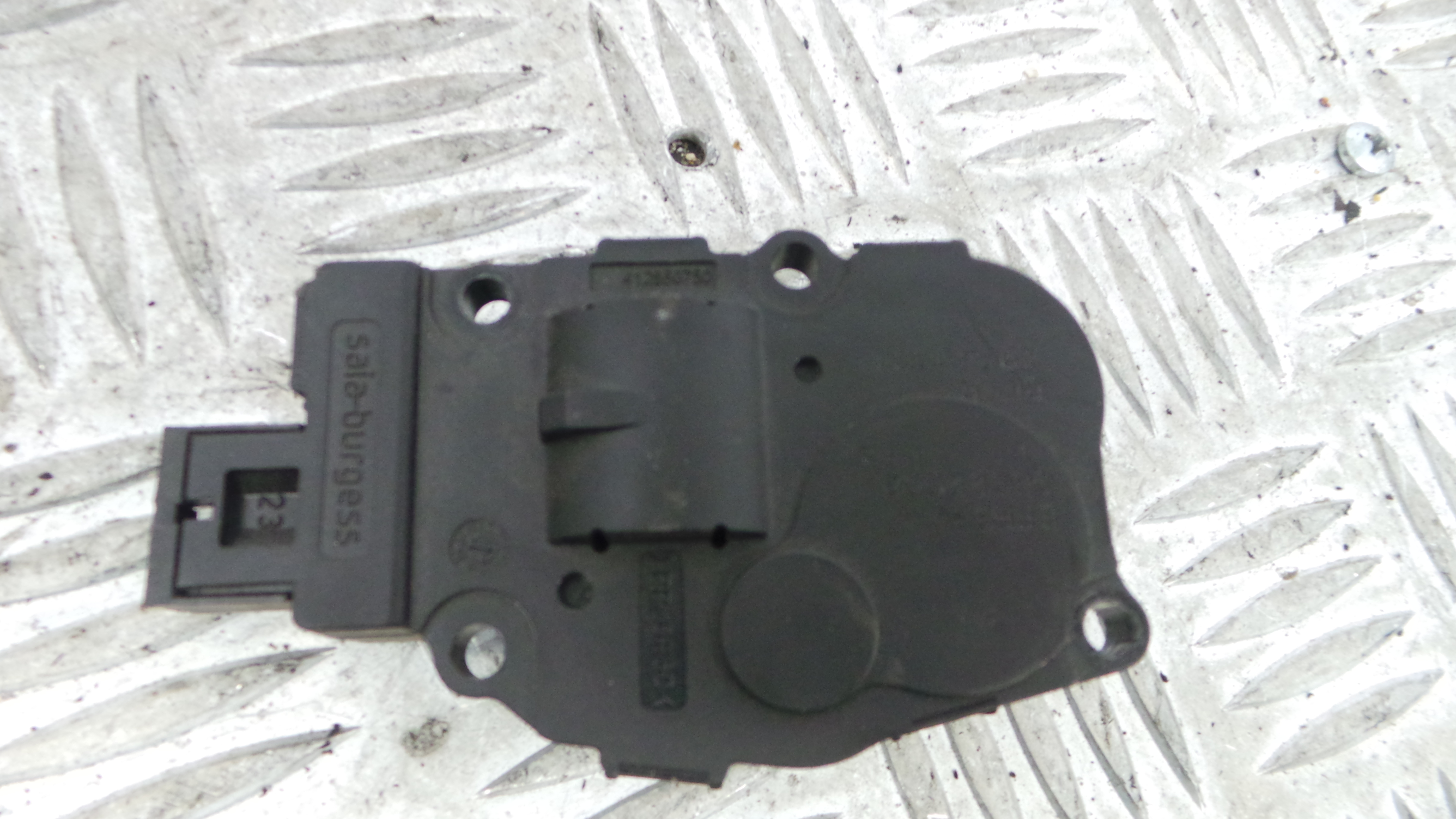 Atuador do Circuito de Ar  EFB330 - MERCEDES-BENZ C-CLASS (W204)-33192479