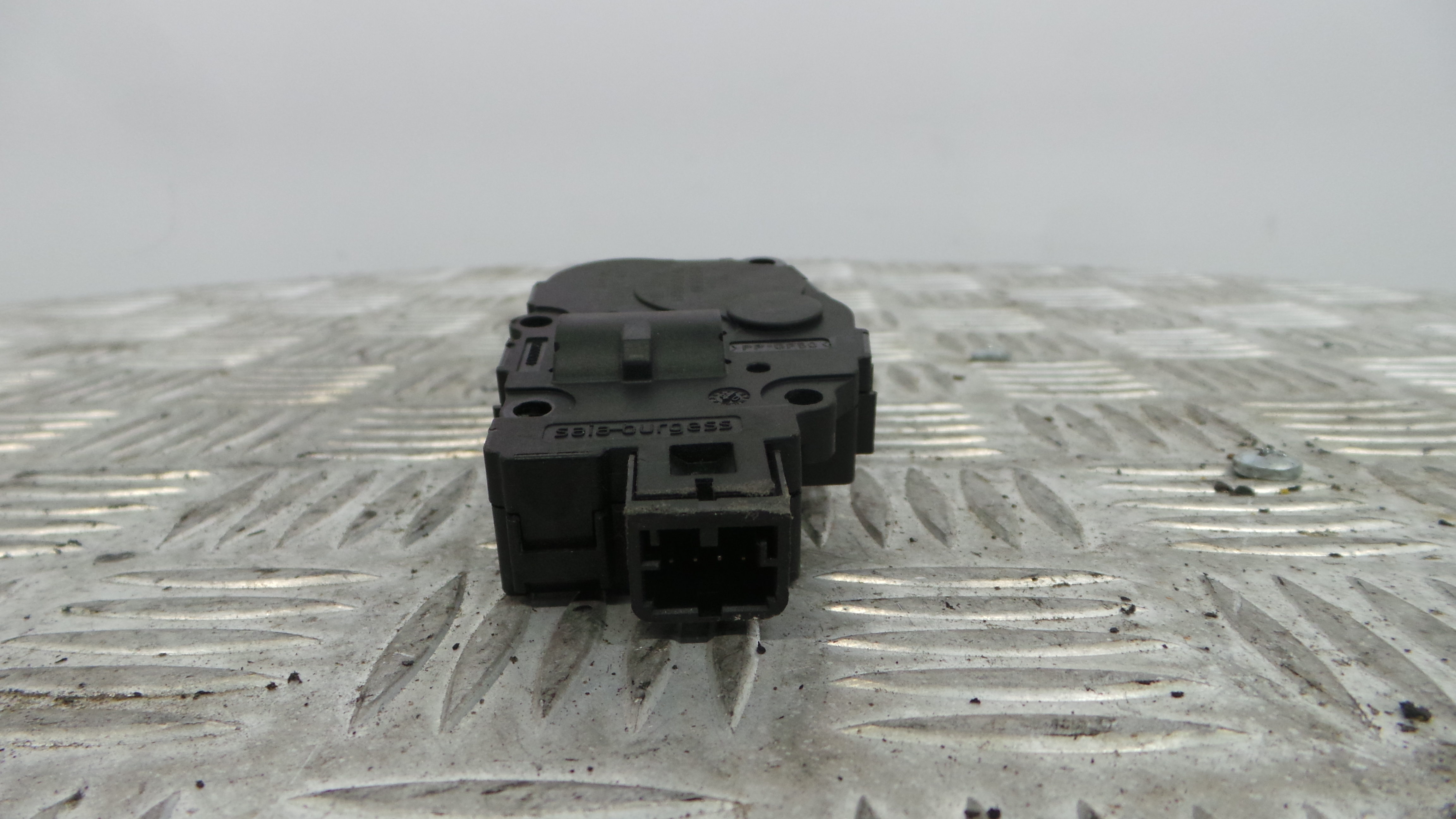 Atuador do Circuito de Ar  EFB330 - MERCEDES-BENZ C-CLASS (W204)-33192487