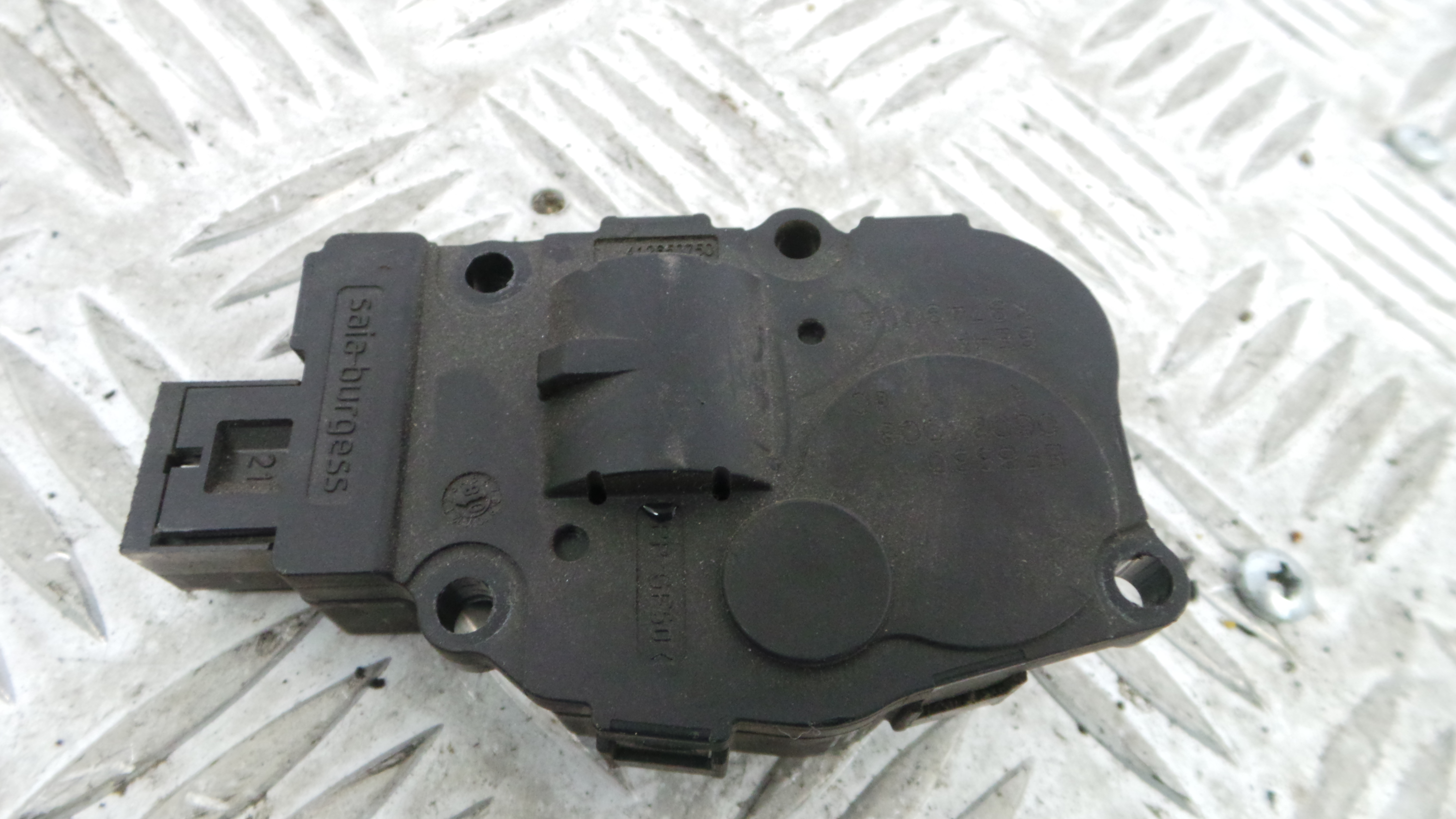 Atuador do Circuito de Ar EFB330 - MERCEDES-BENZ C-CLASS (W204)-33192495