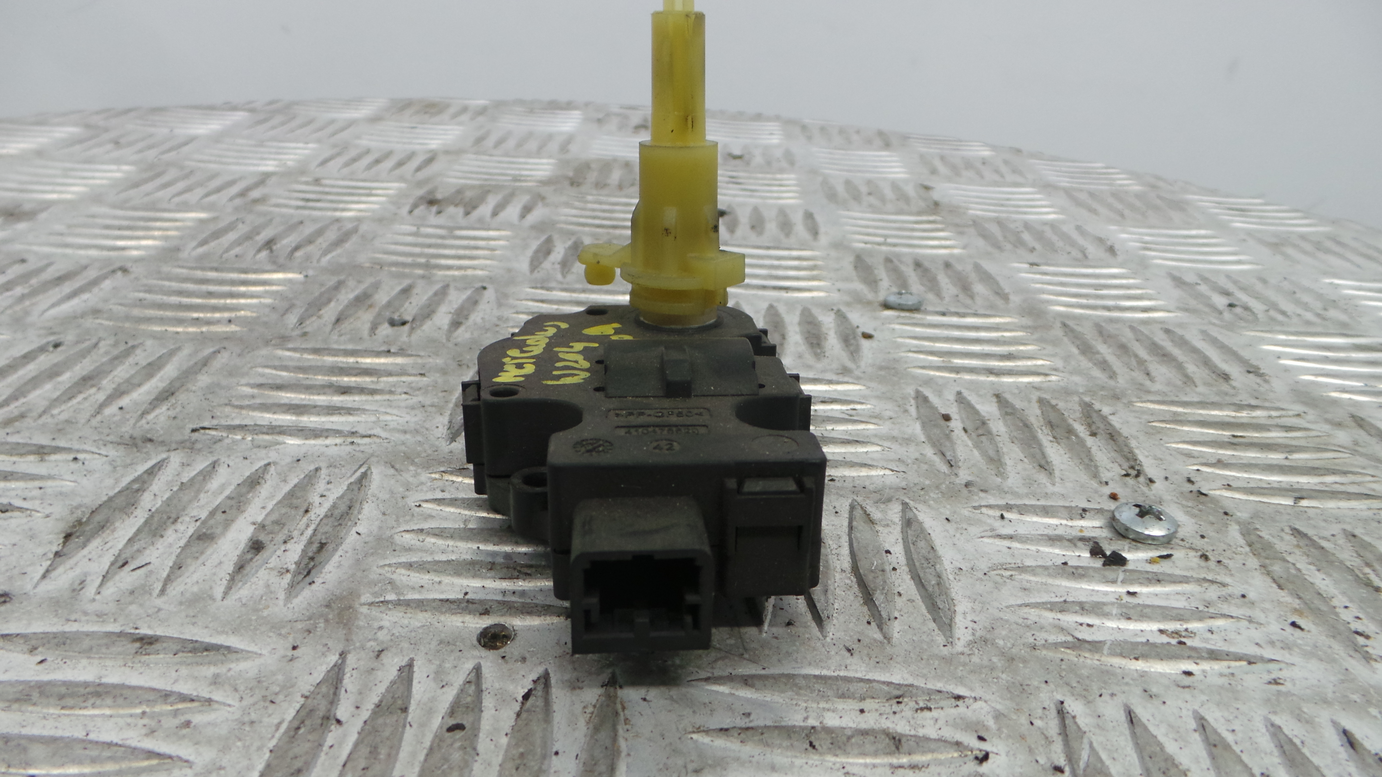 Atuador do Circuito de Ar  EFB330 - MERCEDES-BENZ C-CLASS (W204)-33192499