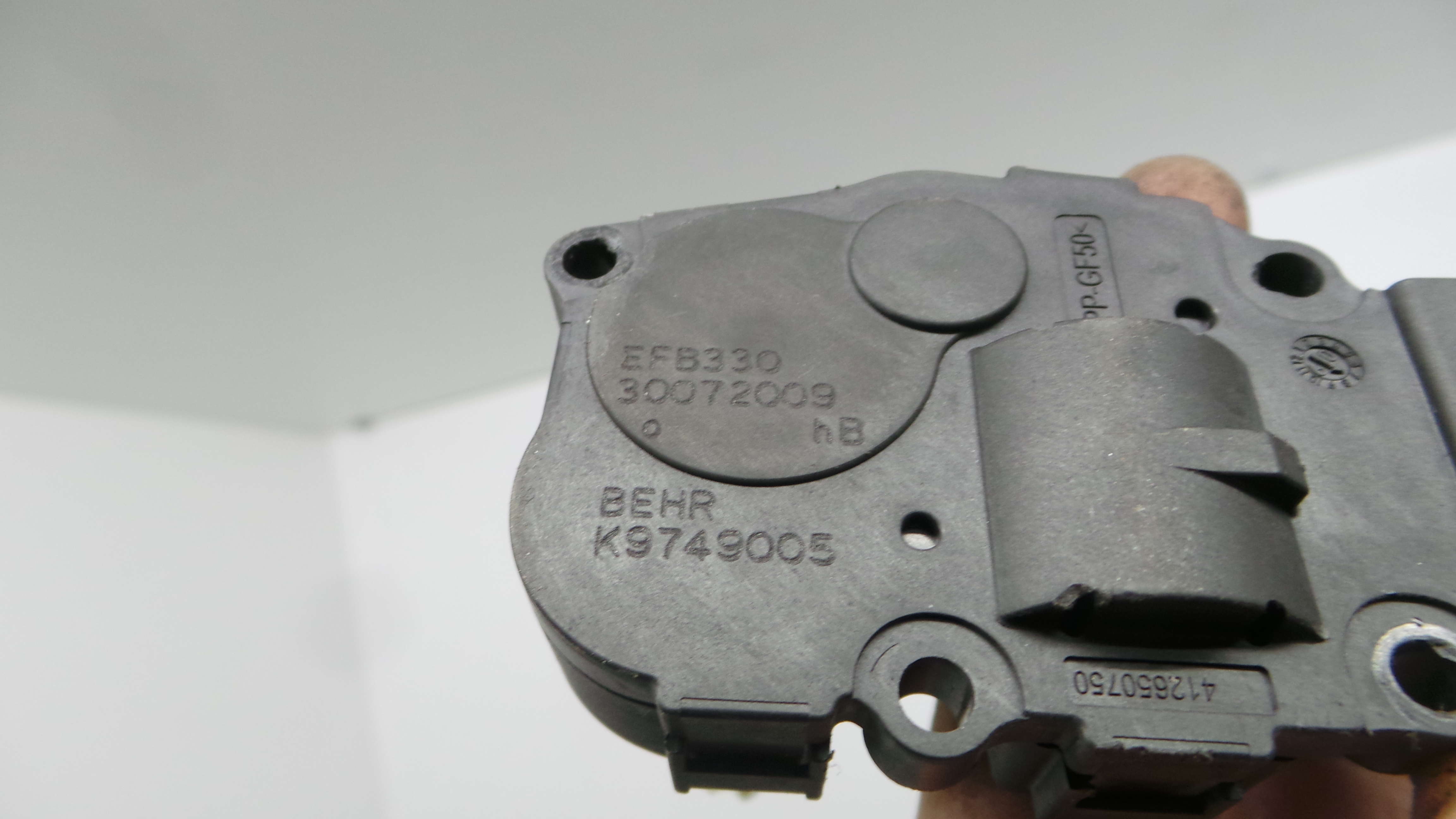 Atuador do Circuito de Ar  EFB330 - MERCEDES-BENZ C-CLASS (W204)-33192499