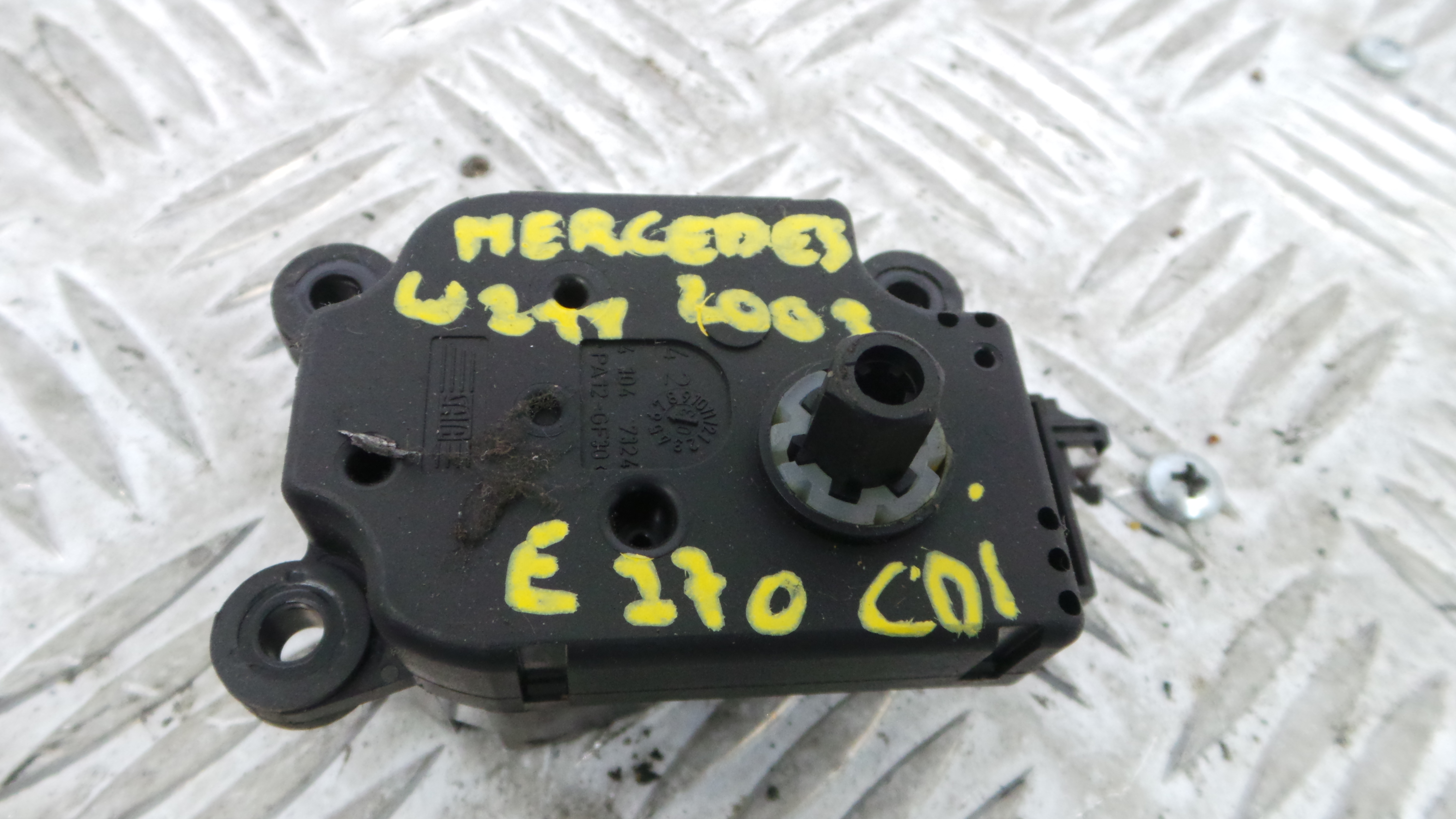 Atuador do Circuito de Ar  A2308201242 - MERCEDES-BENZ E-CLASS (W211)-33192538