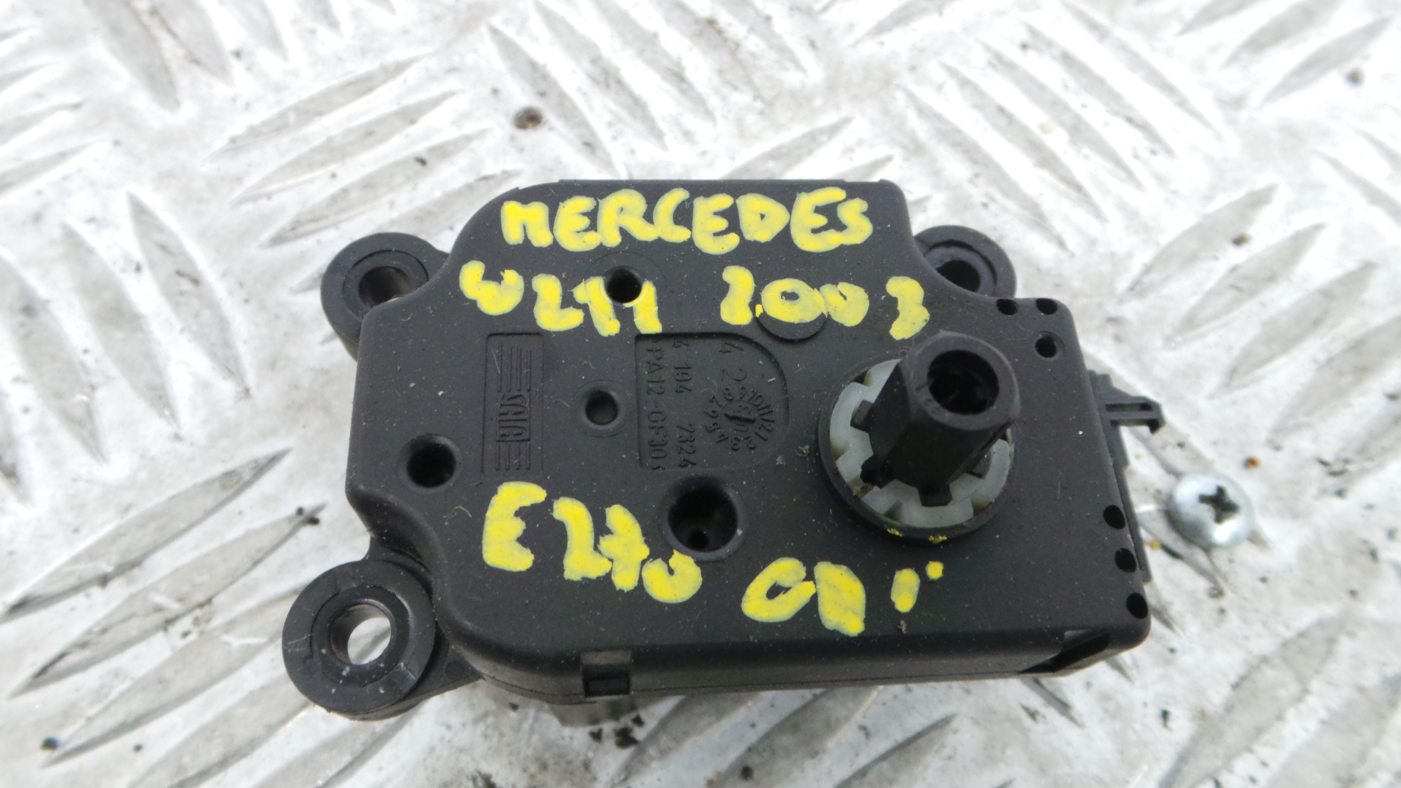 Atuador do Circuito de Ar  A2308201242 - MERCEDES-BENZ E-CLASS (W211)-33192550