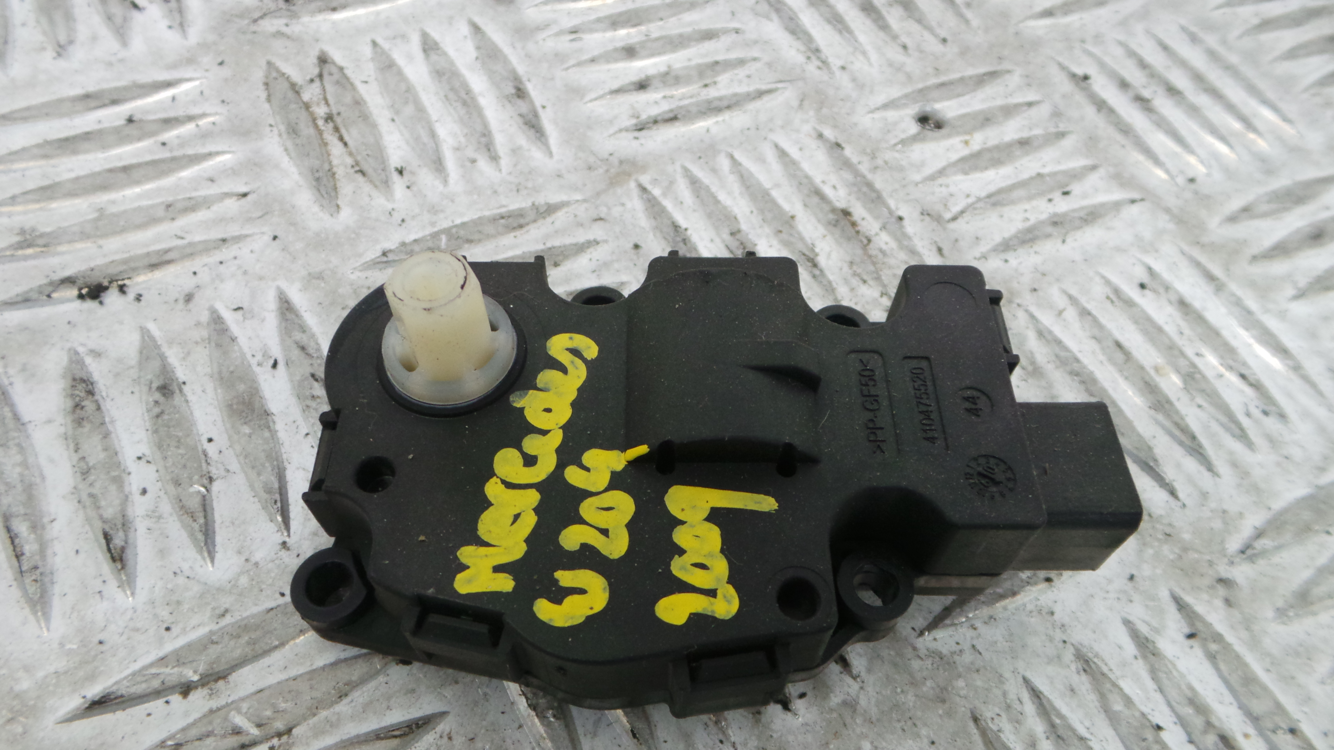 Atuador do Circuito de Ar  EFB330 - MERCEDES-BENZ C-CLASS (W204)-33192553