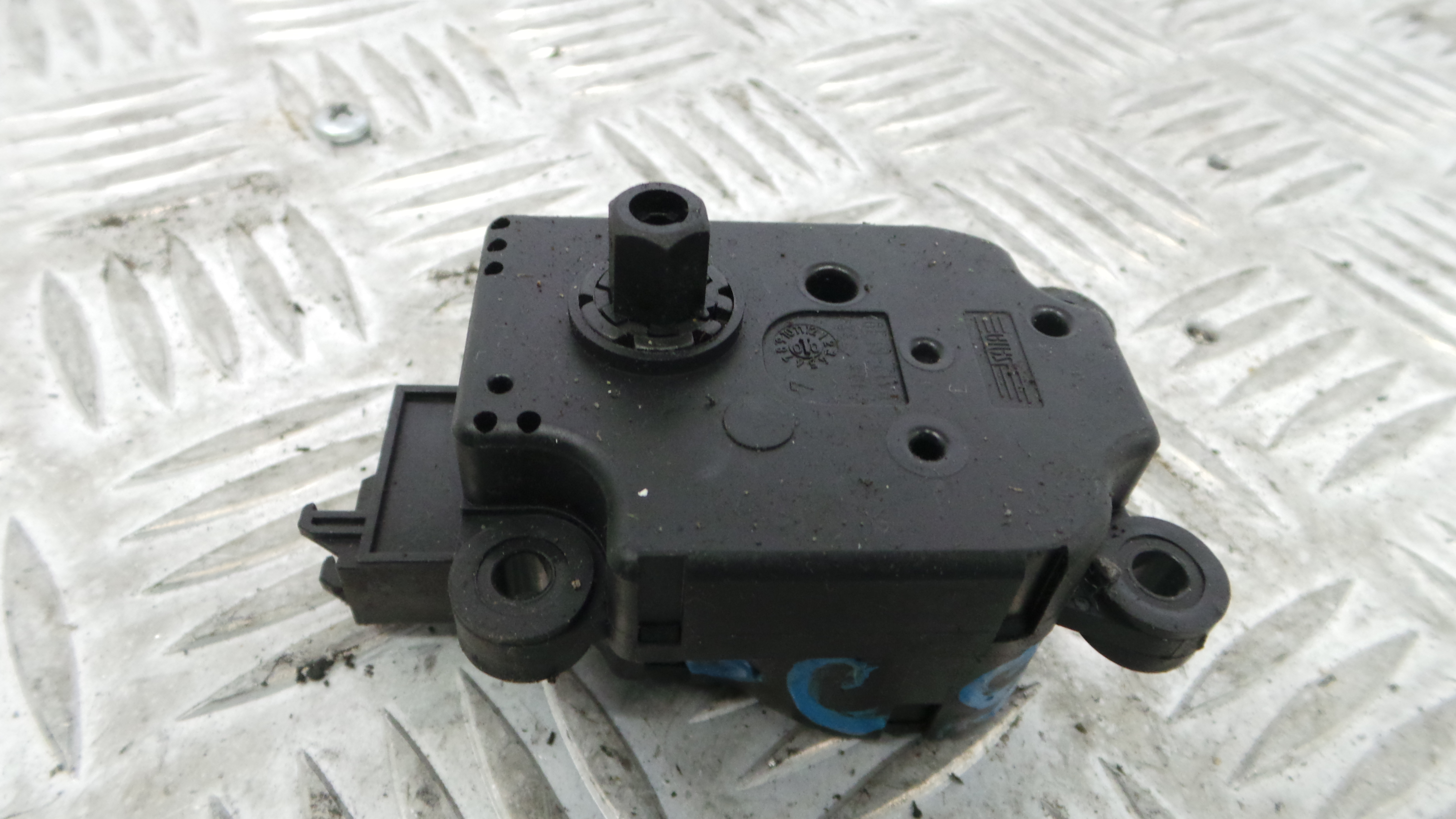 Atuador do Circuito de Ar  A2308201642 - MERCEDES-BENZ C-CLASS (W203)-33192615