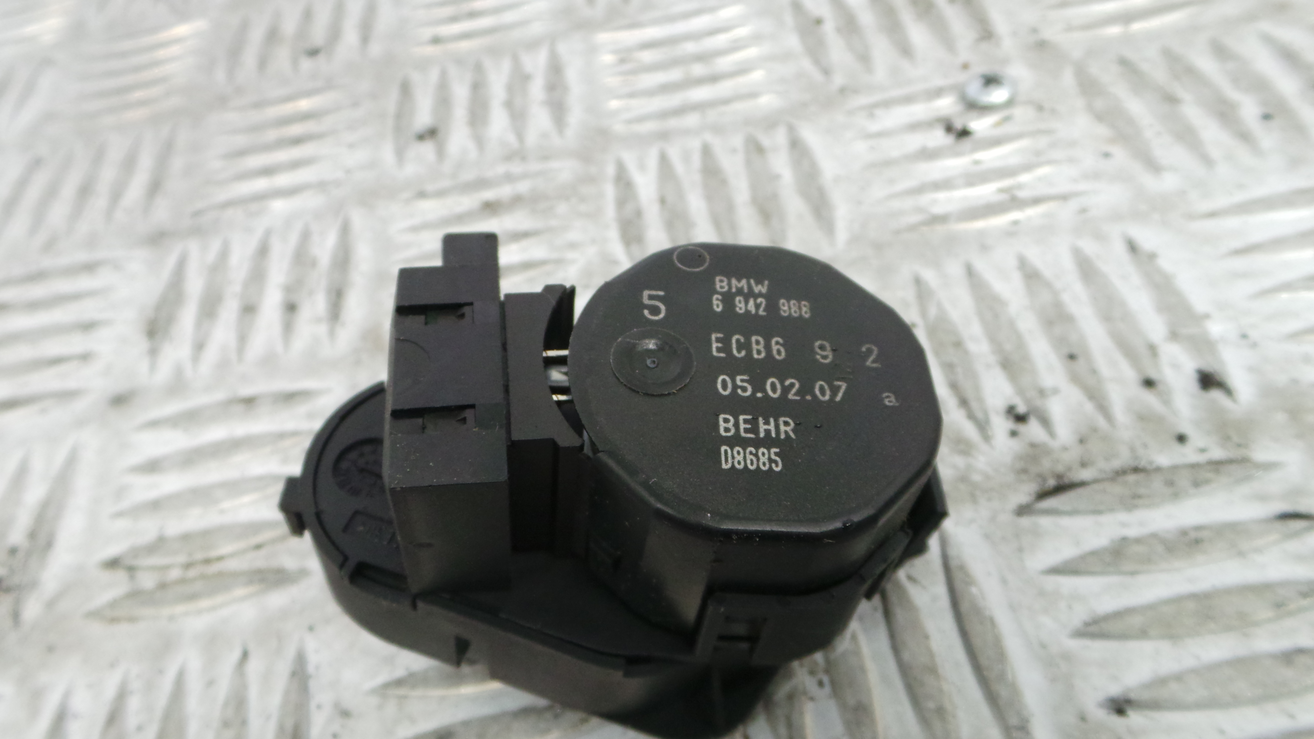 Atuador do Circuito de Ar  6942988 - BMW 5 (E60)-33192654