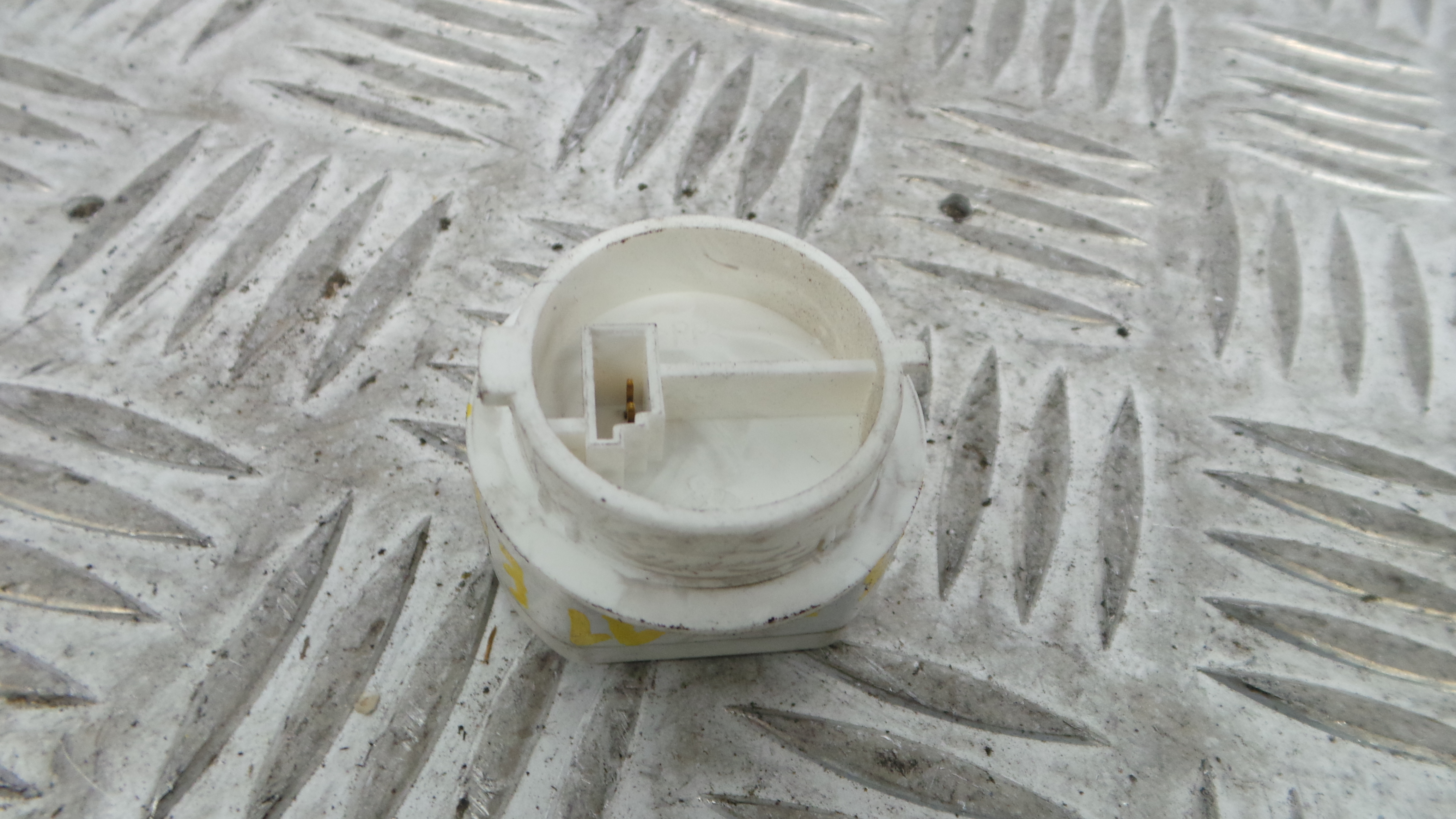 Sensor Temperatura Do Ar De Admissão A2118300572 - MERCEDES-BENZ E-CLASS (W211)-33192723