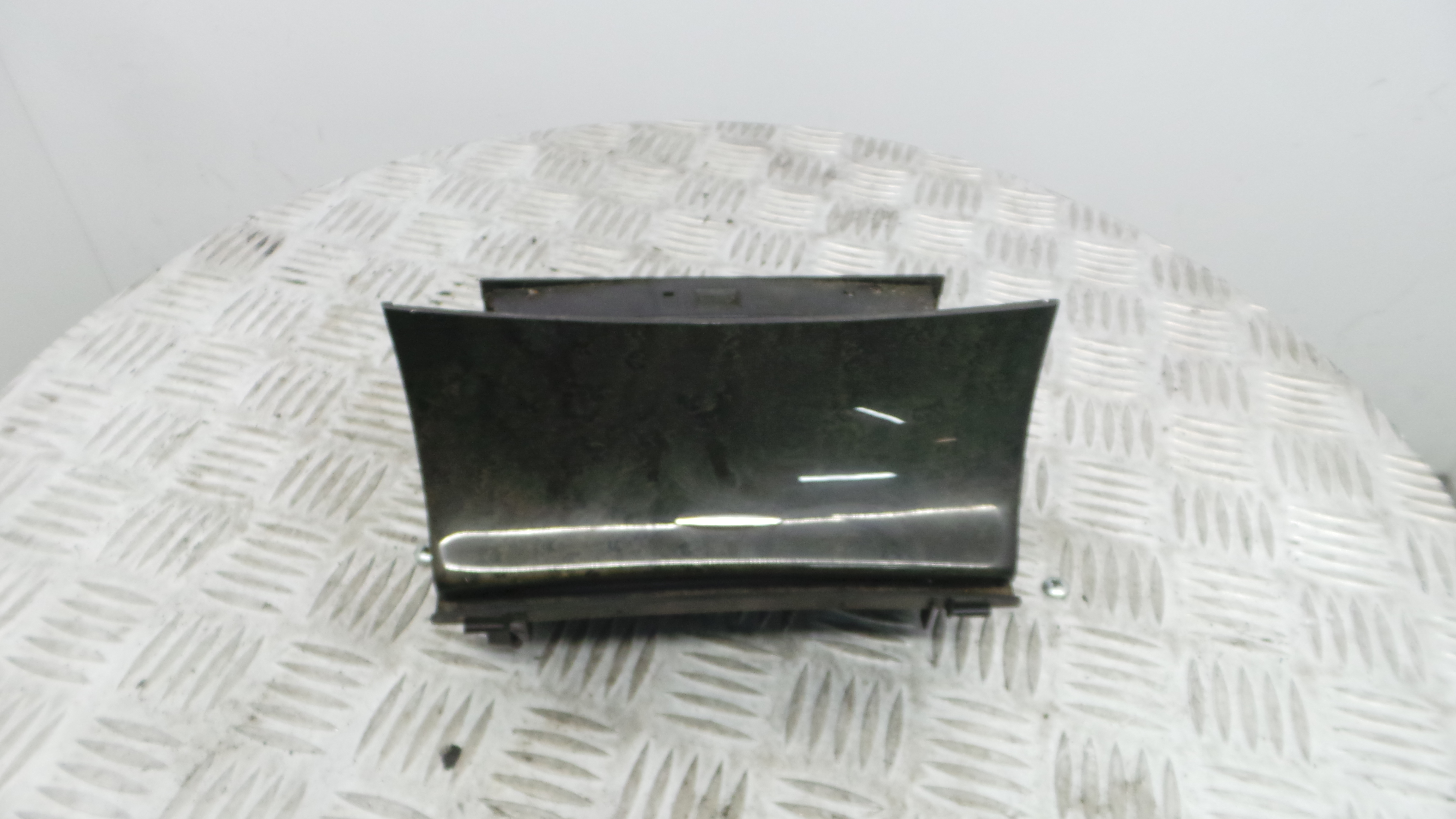 Cinzeiro A2118101330 - MERCEDES-BENZ E-CLASS (W211)-33193409 Cinzeiro A2118101330 - MERCEDES-BENZ E-CLASS (W211)-33193409