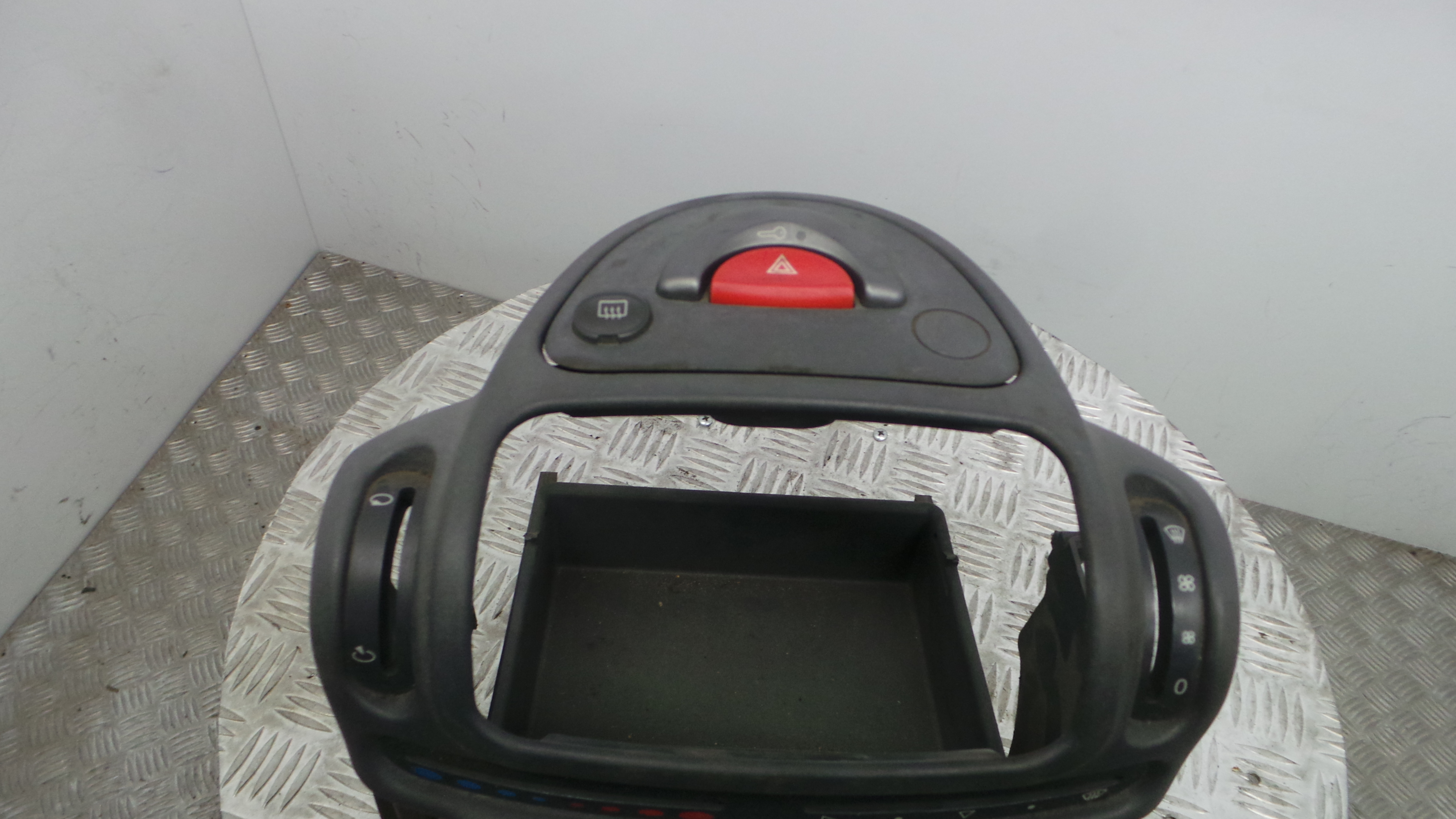 Consola central Tablier 0001807 - SMART CITY-COUPE (450)-33193476