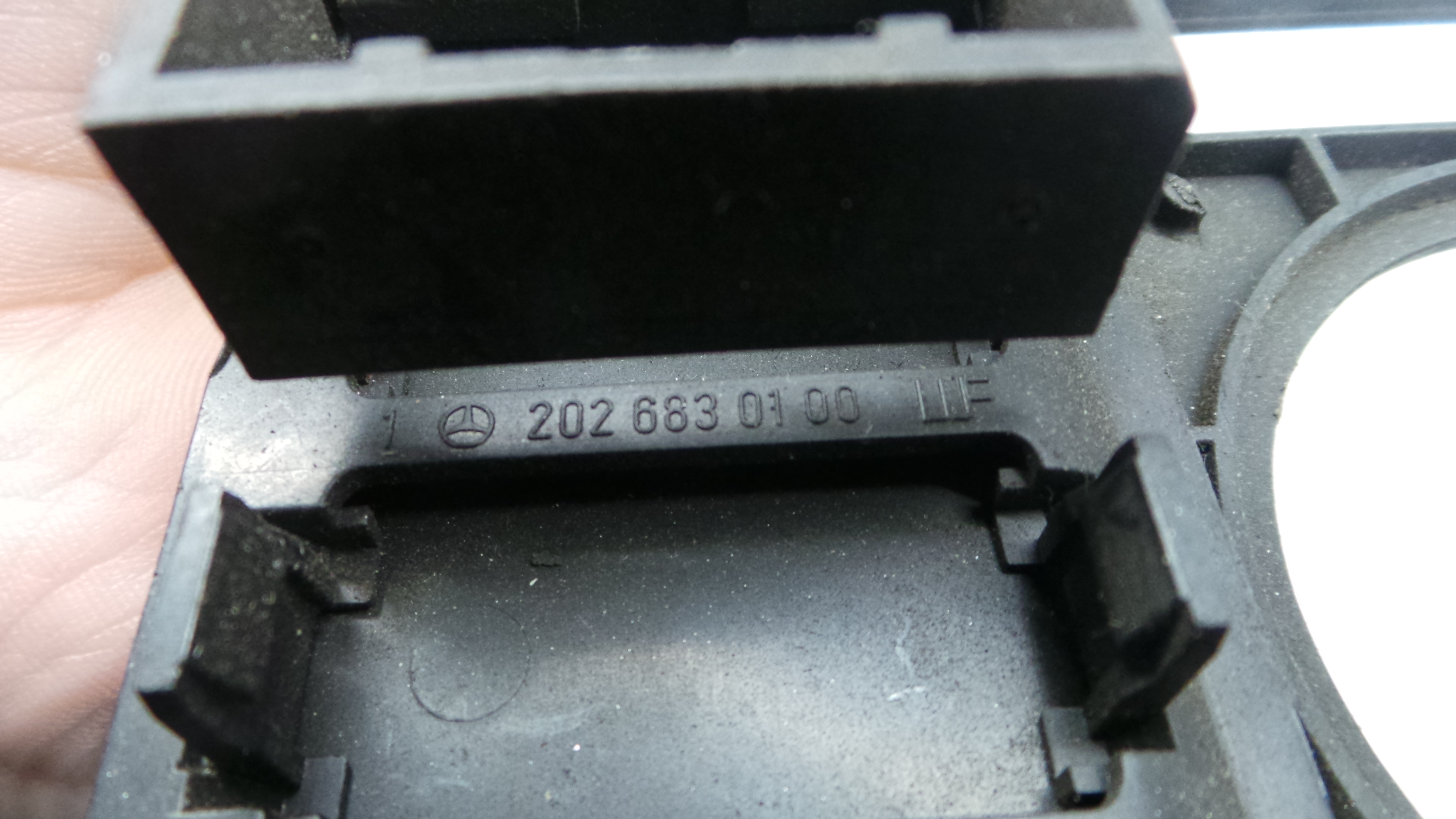 Consola central Tablier 2026830100 - MERCEDES-BENZ C-CLASS (W202)-33193487