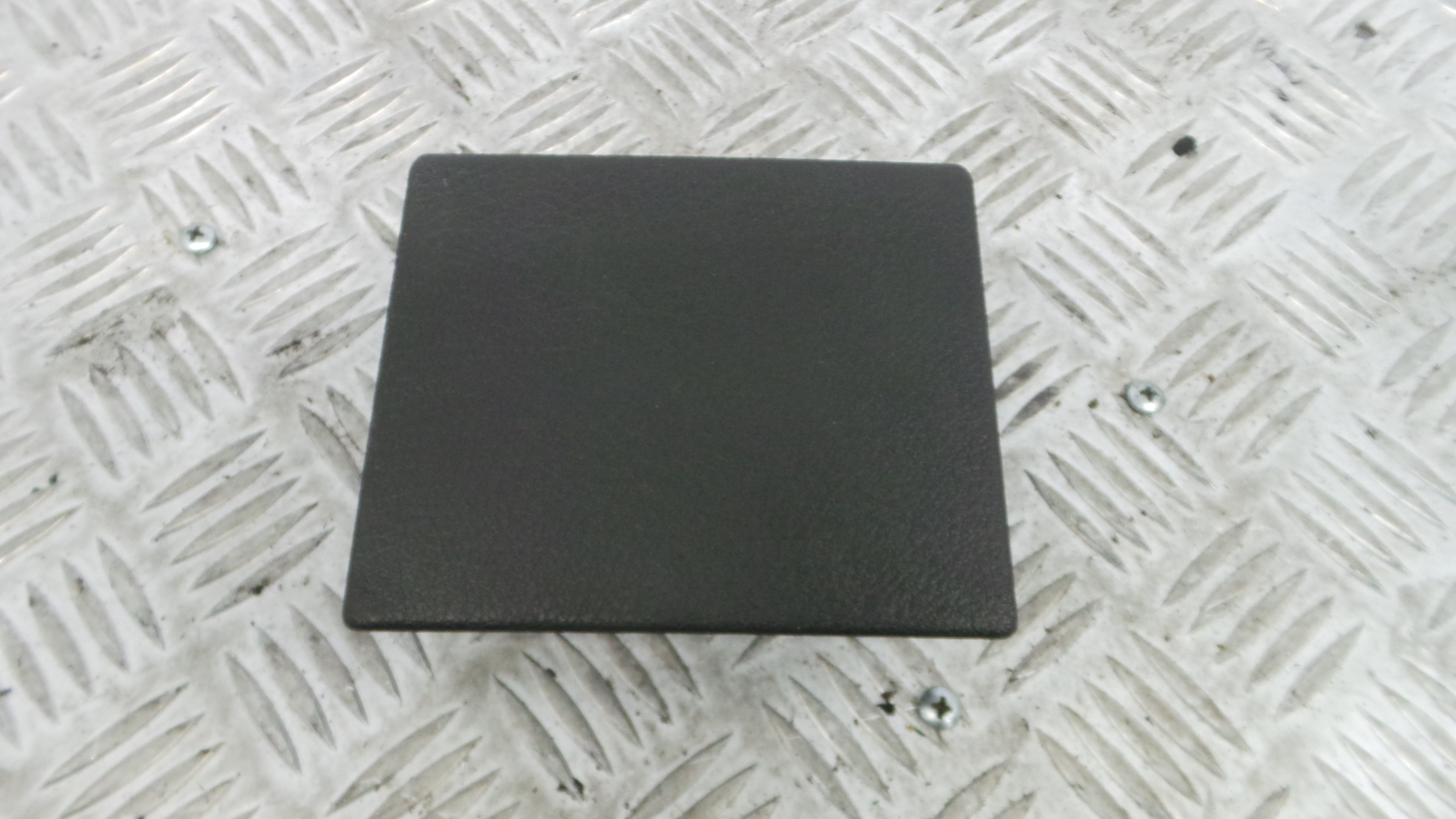 Cinzeiro 2098100130 - MERCEDES-BENZ C-CLASS (W203)-33193524