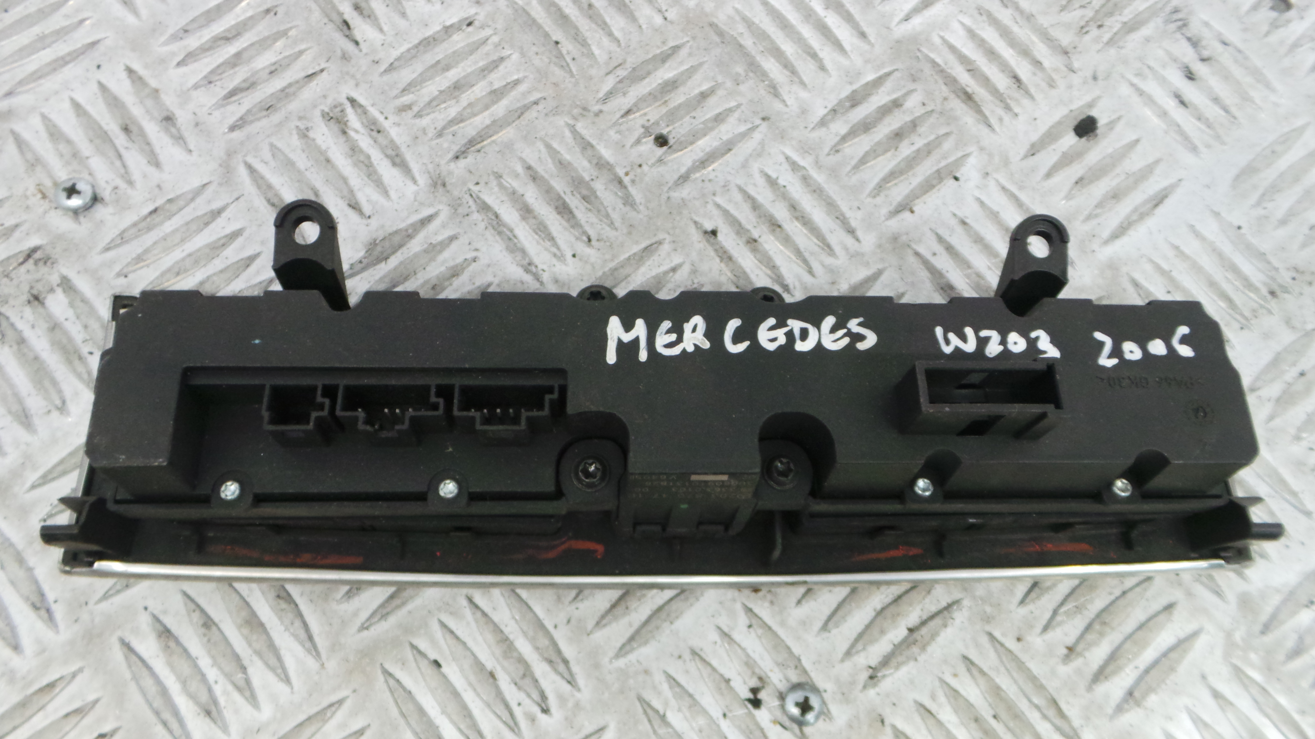 warning 4 piscas 2038704710 - MERCEDES-BENZ C-CLASS (W203)-33193527