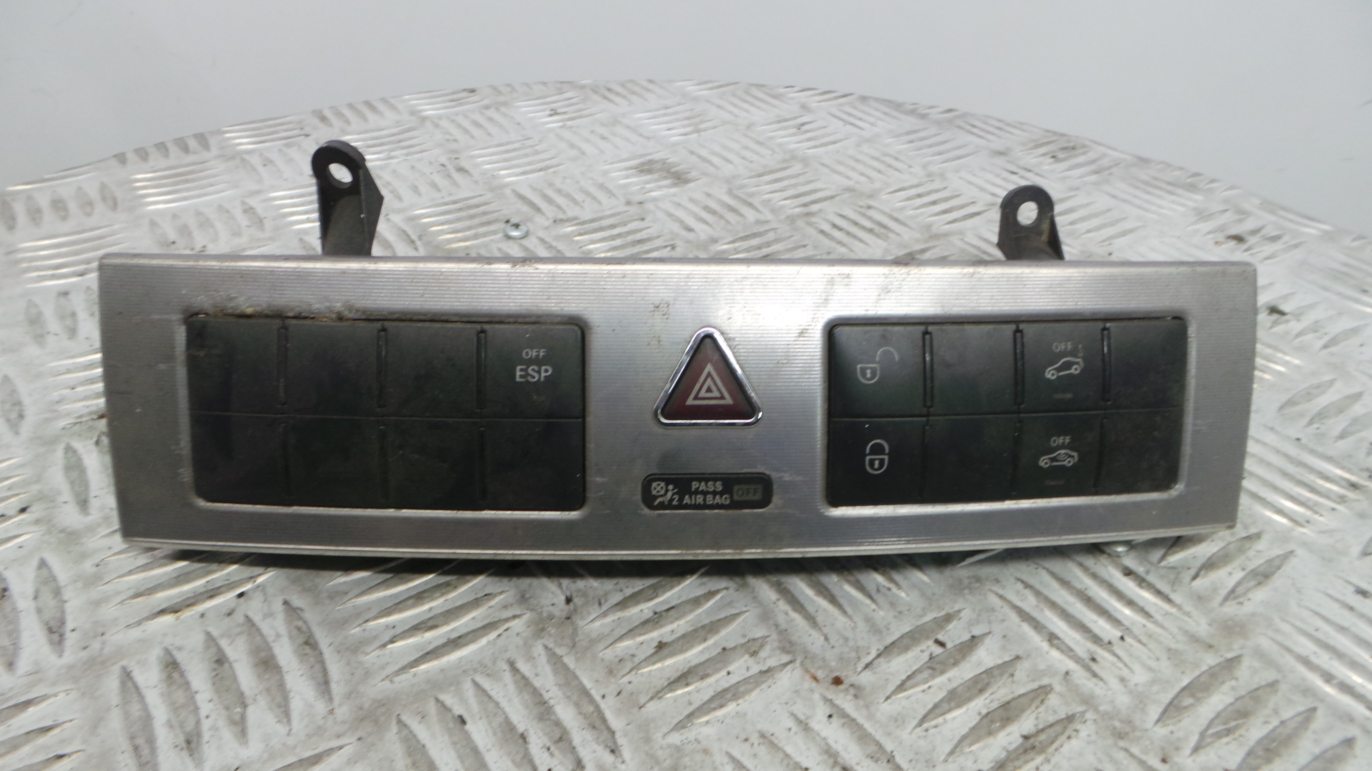 warning 4 piscas 2038703310 - MERCEDES-BENZ C-CLASS (W203)-33193530