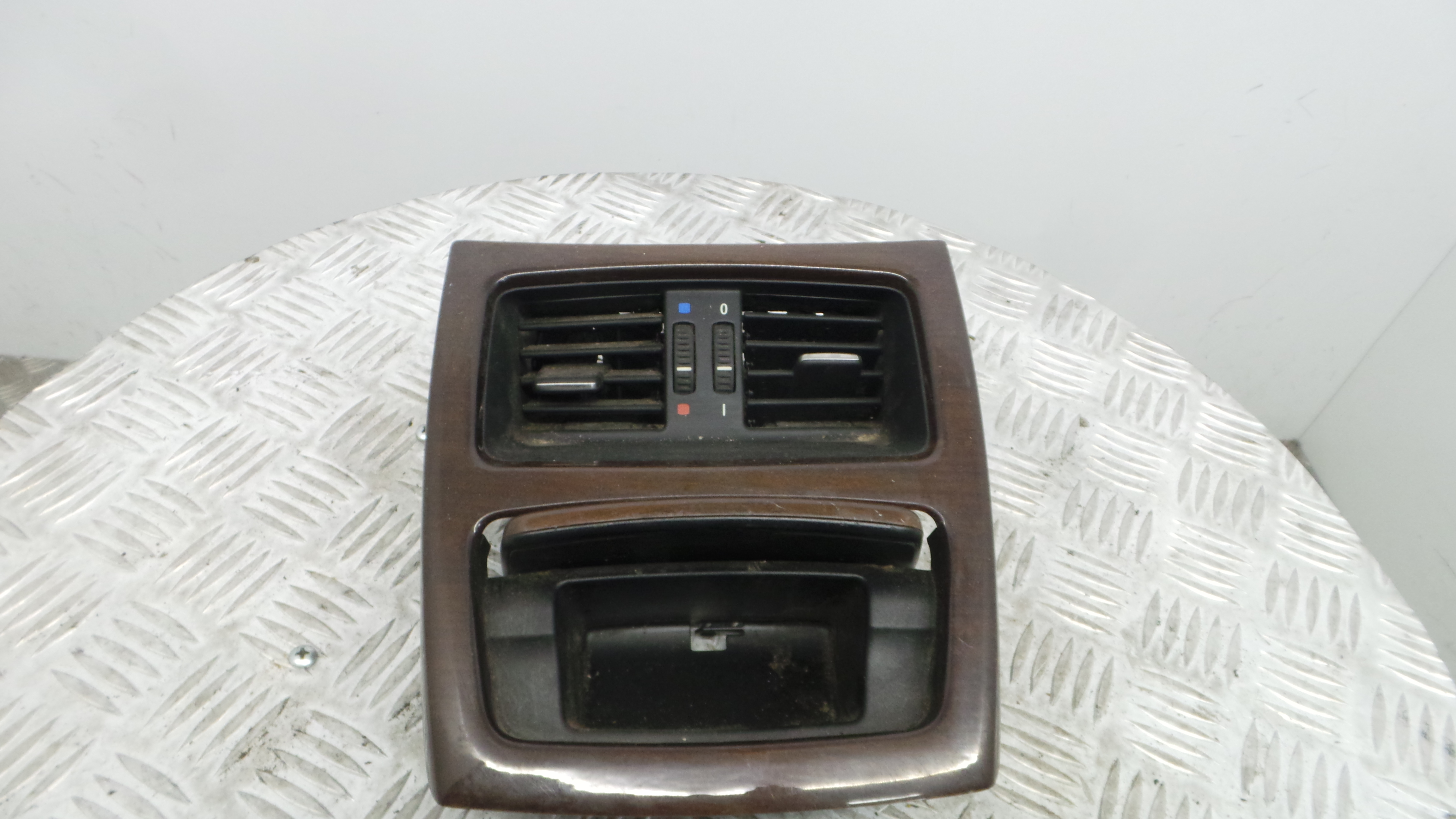 Cinzeiro 528506/10 - BMW 3 Coupé (E92)-33193604