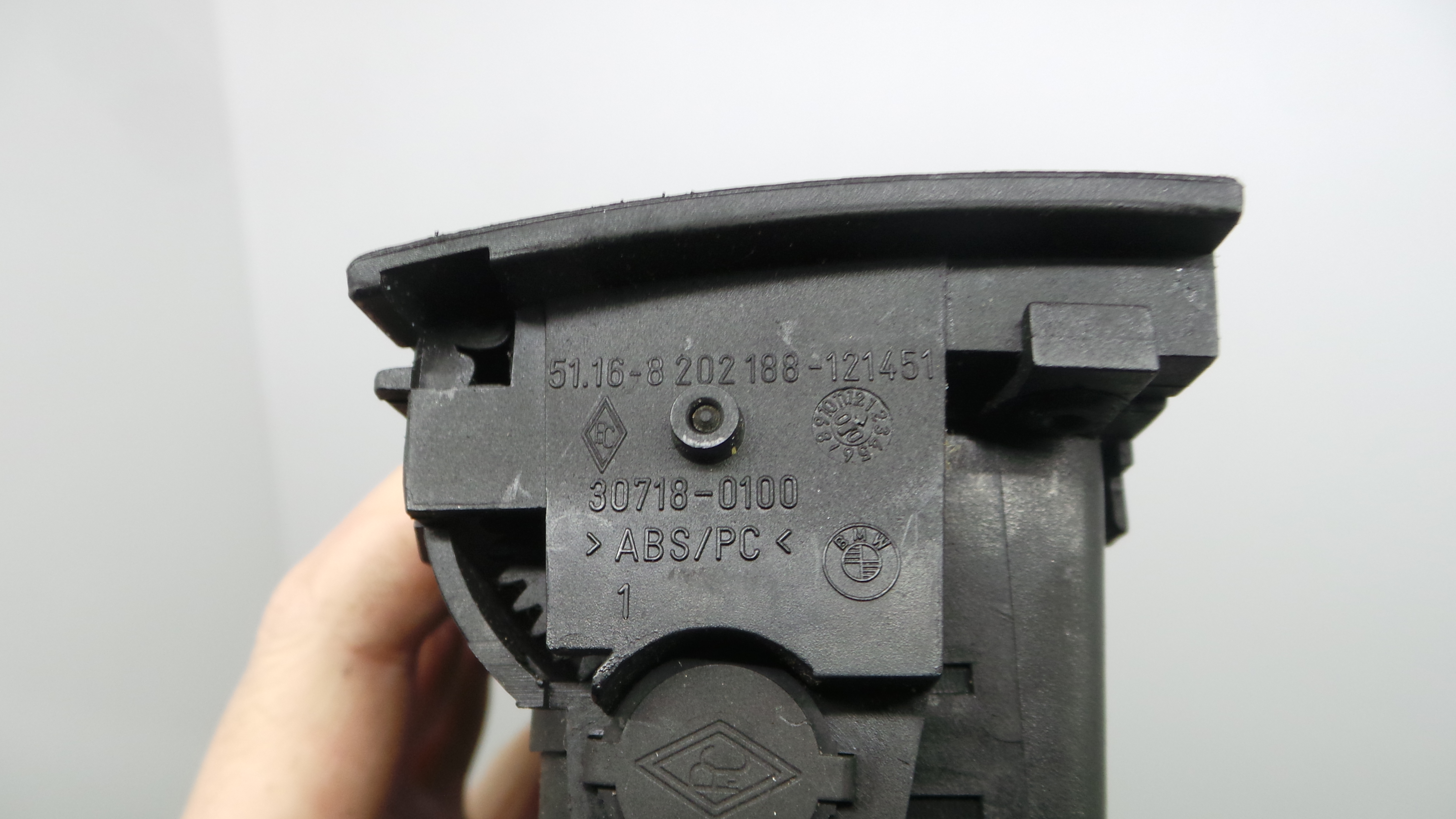 Porta Luvas 51.16-8202188 - BMW 3 (E46)-33193610