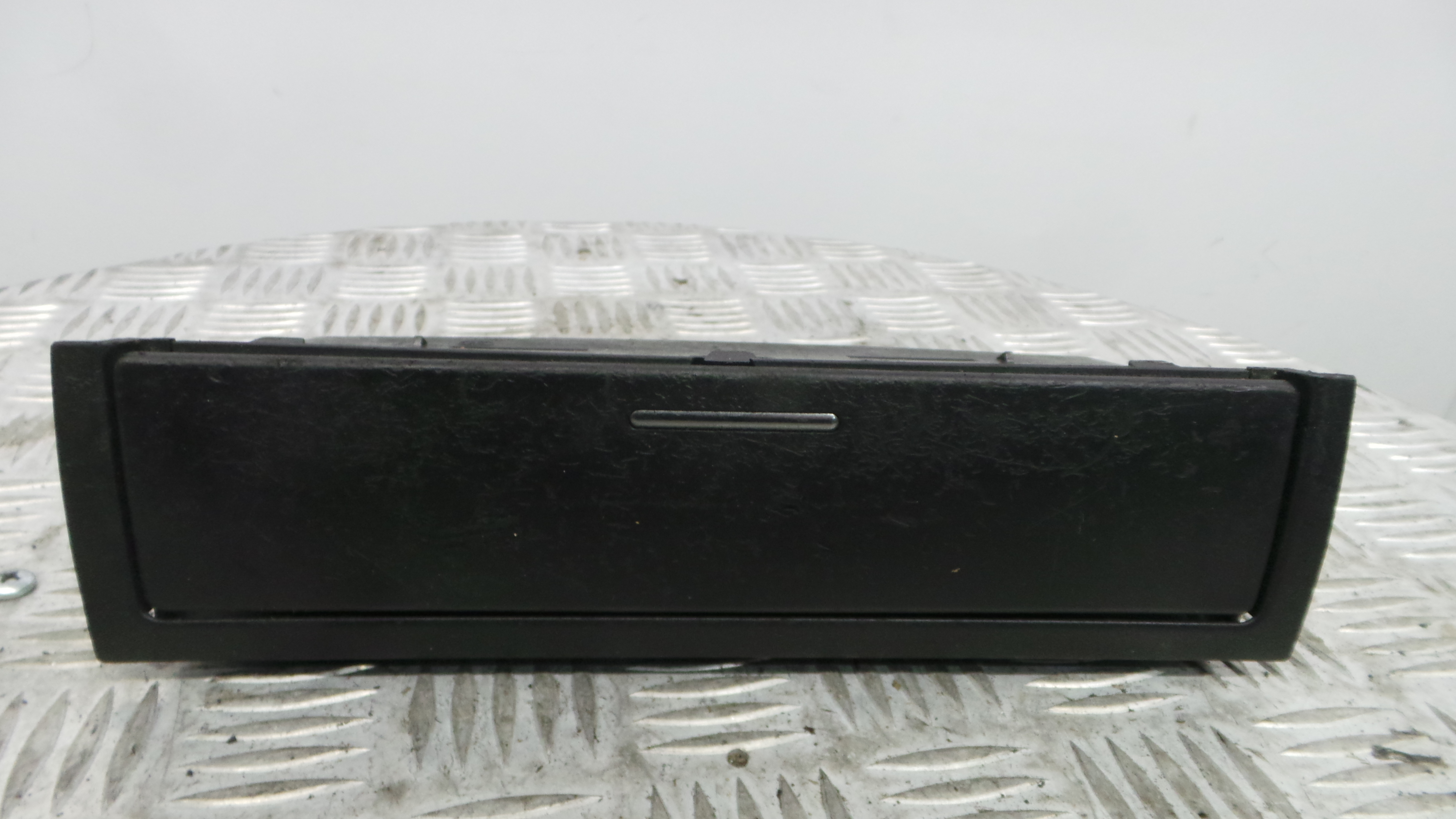 Porta Luvas 51.16-8202188 - BMW 3 (E46)-33193617 Porta Luvas 51.16-8202188 - BMW 3 (E46)-33193617