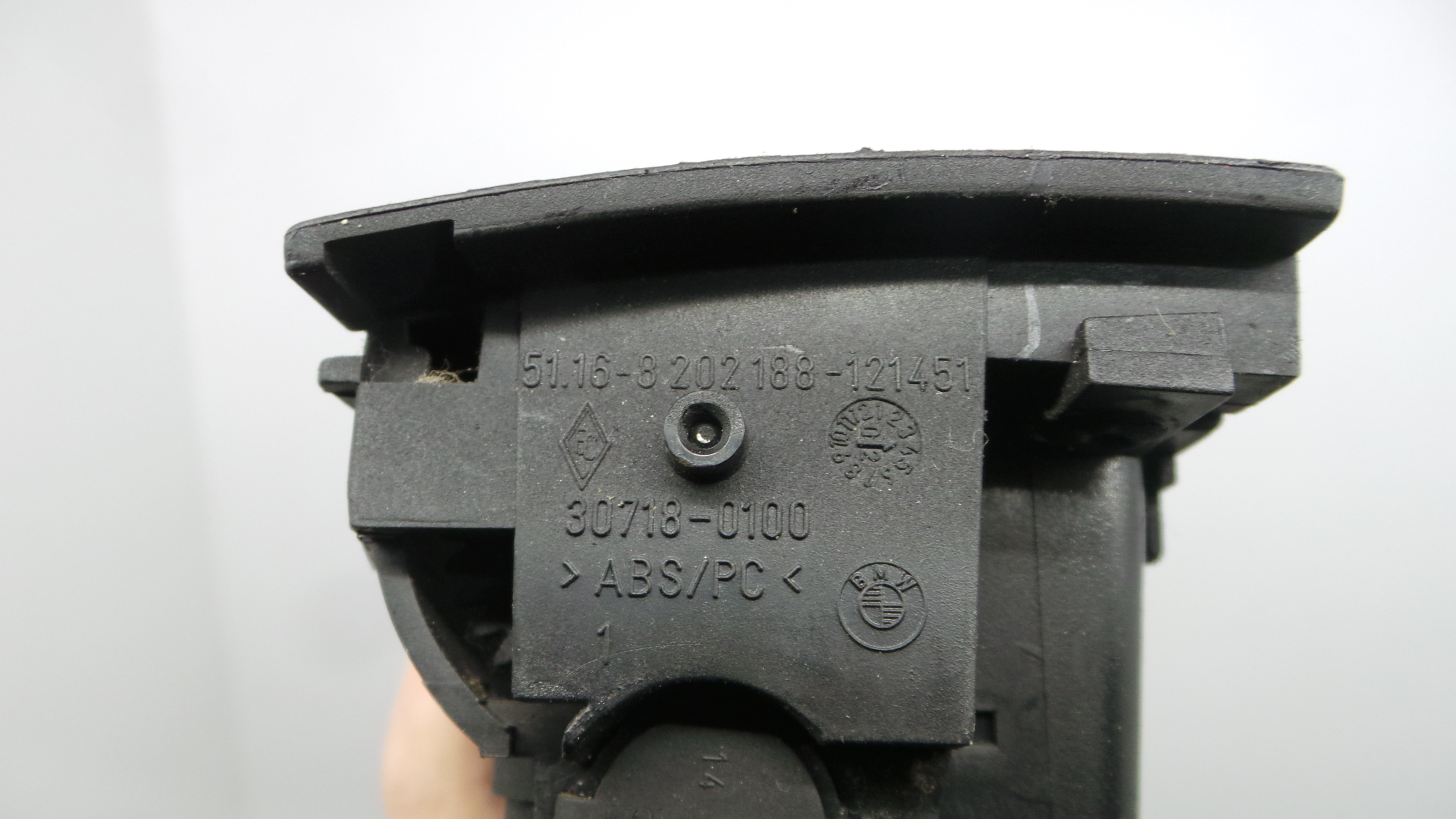 Porta Luvas 51.16-8202188 - BMW 3 (E46)-33193617