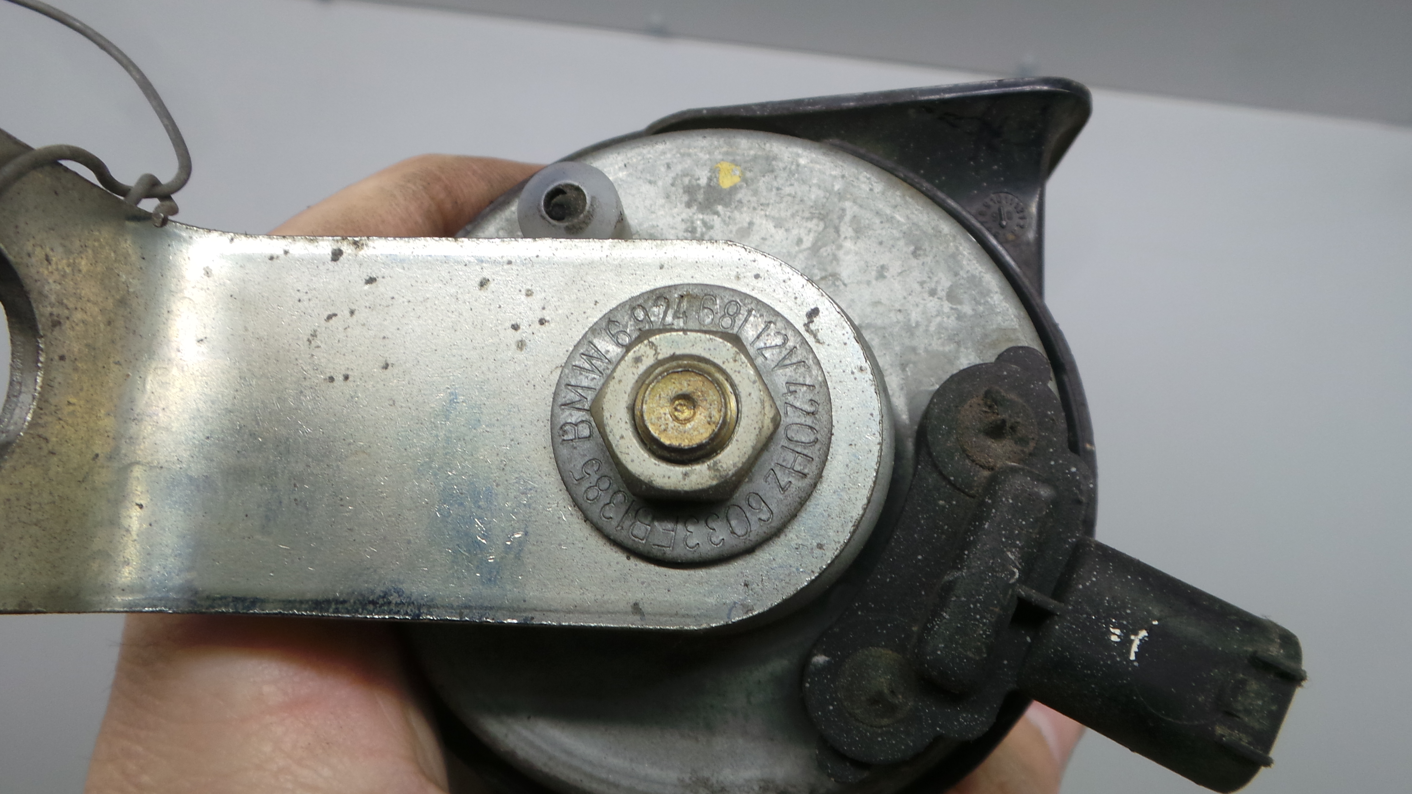 Buzina 6924681 - BMW 1 (E87)-33193776