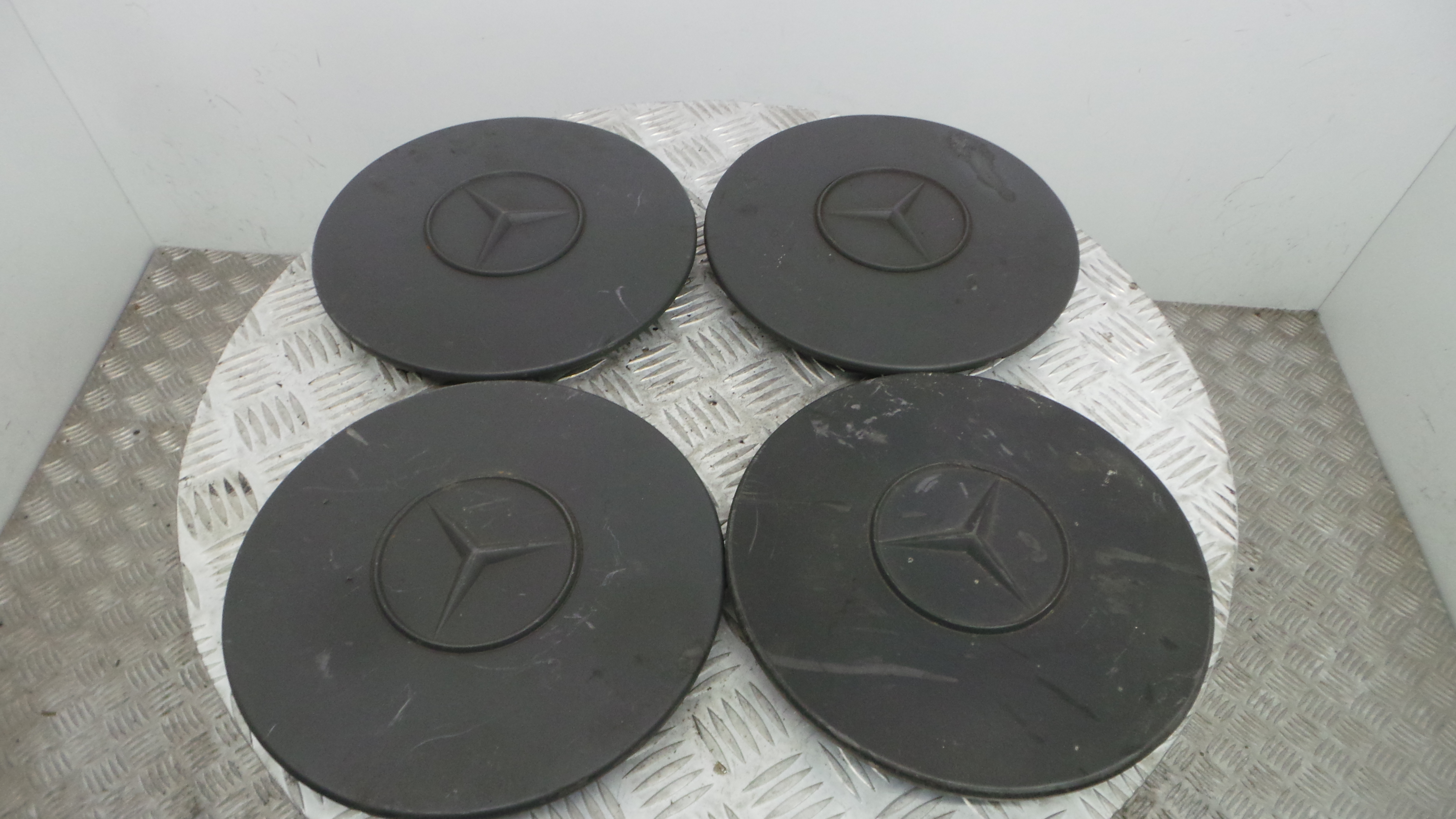 Tampões das rodas 6284010325 - MERCEDES-BENZ VITO Caixa (W638)-33193819