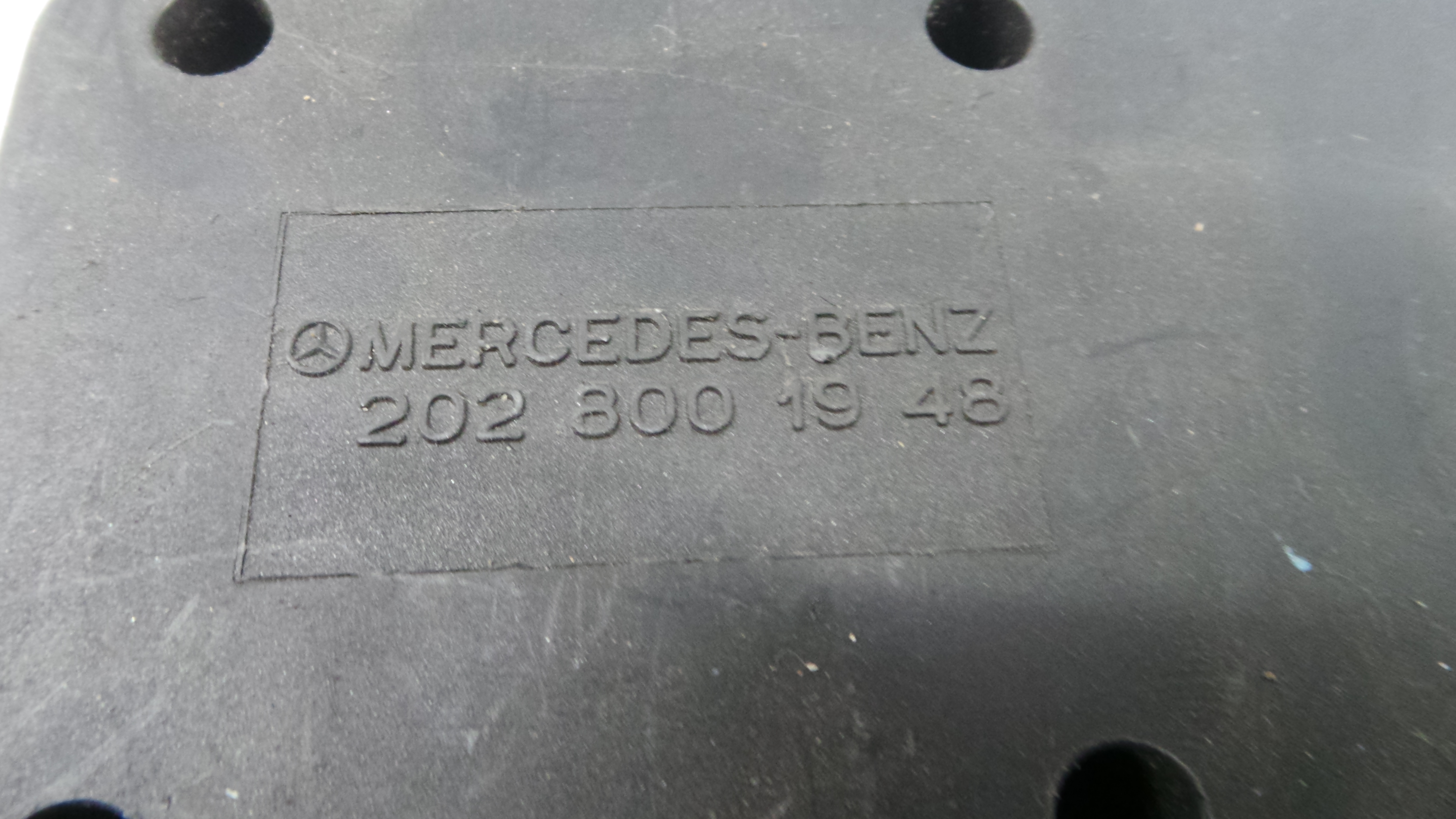 Bomba Fecho Central  2028001948 - MERCEDES-BENZ C-CLASS (W202)-33193829