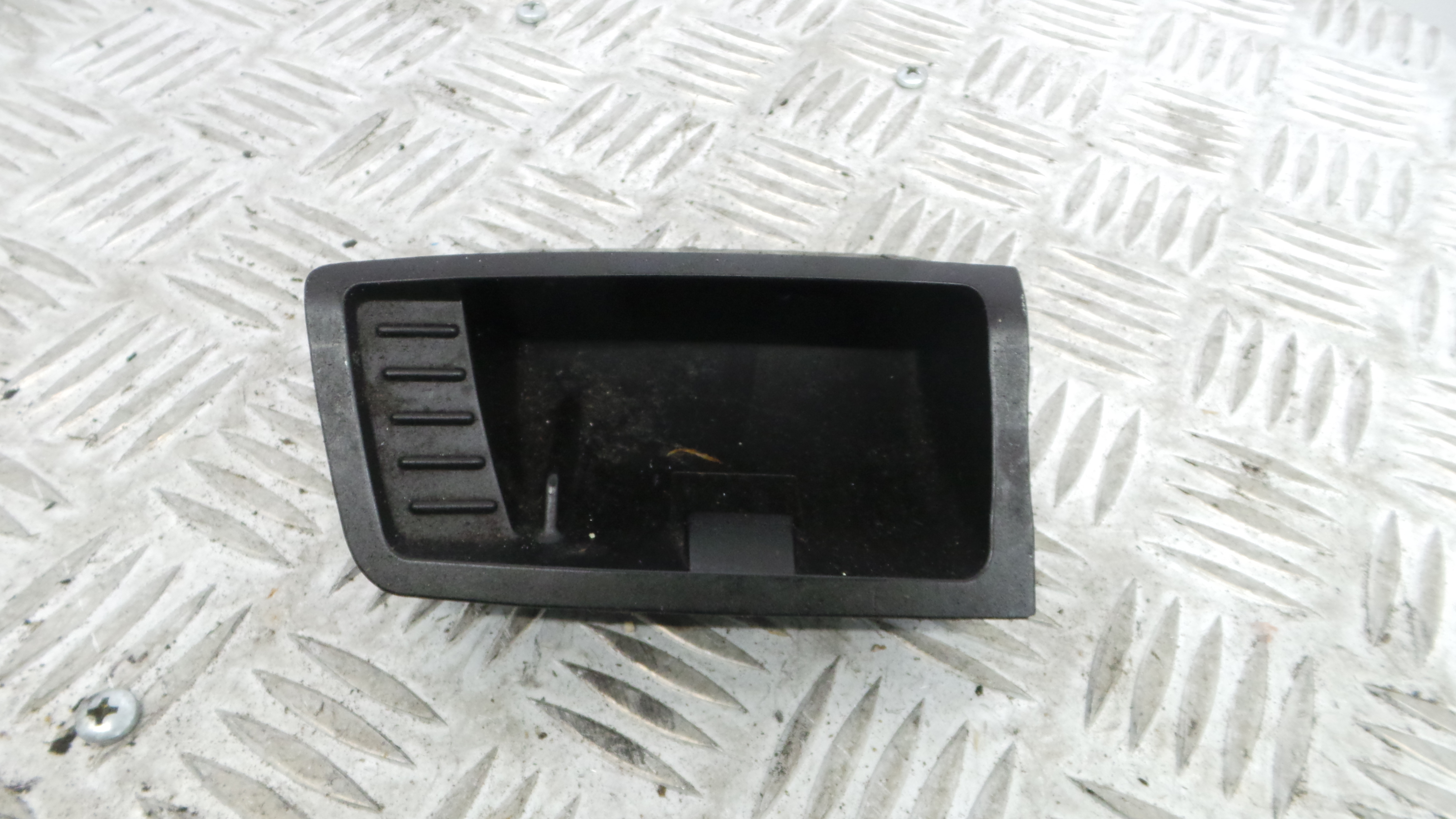 Cinzeiro 51.16-7078573 - BMW 1 (E87)-33193877