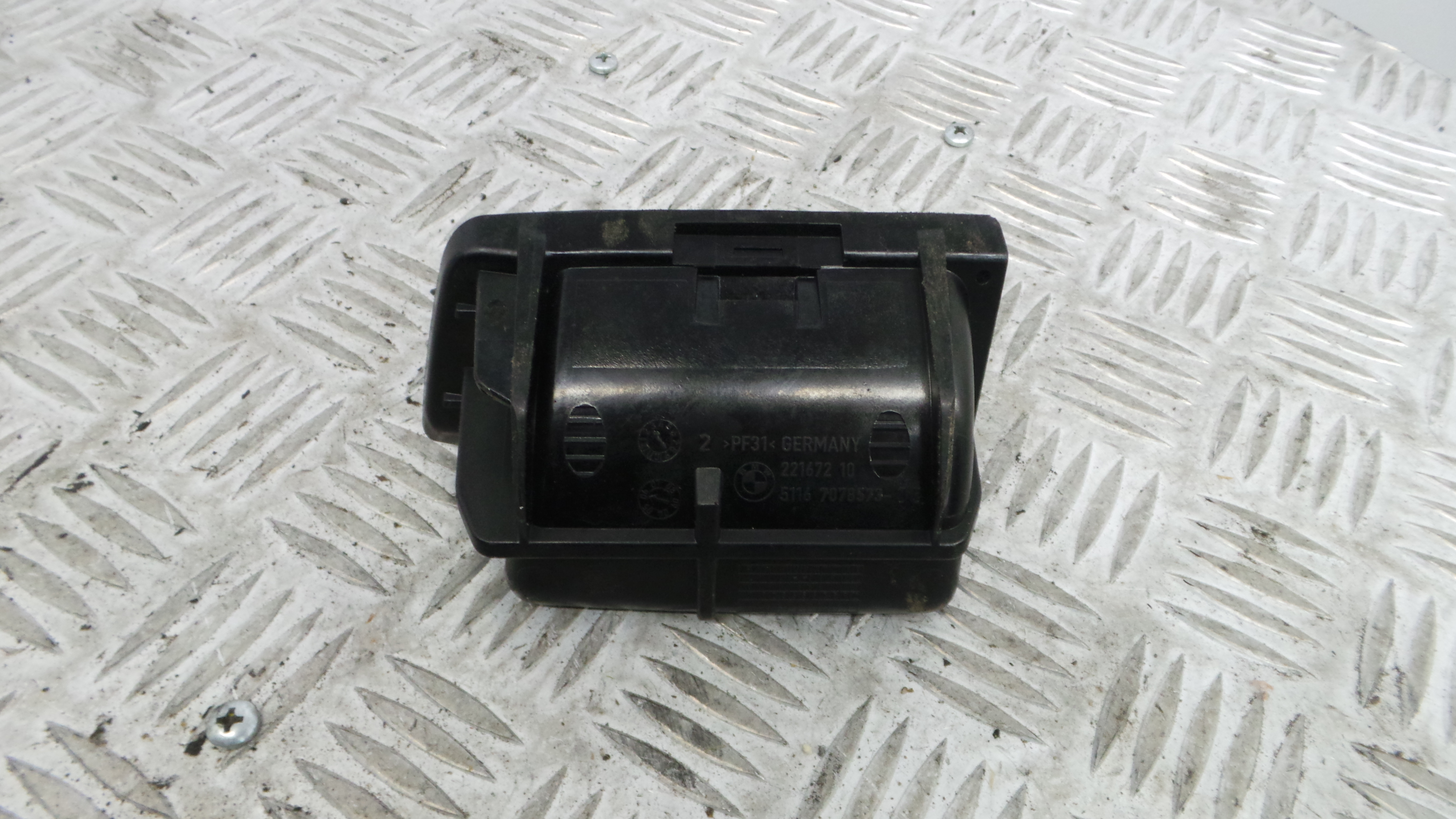 Cinzeiro 51.16-7078573 - BMW 1 (E87)-33193877