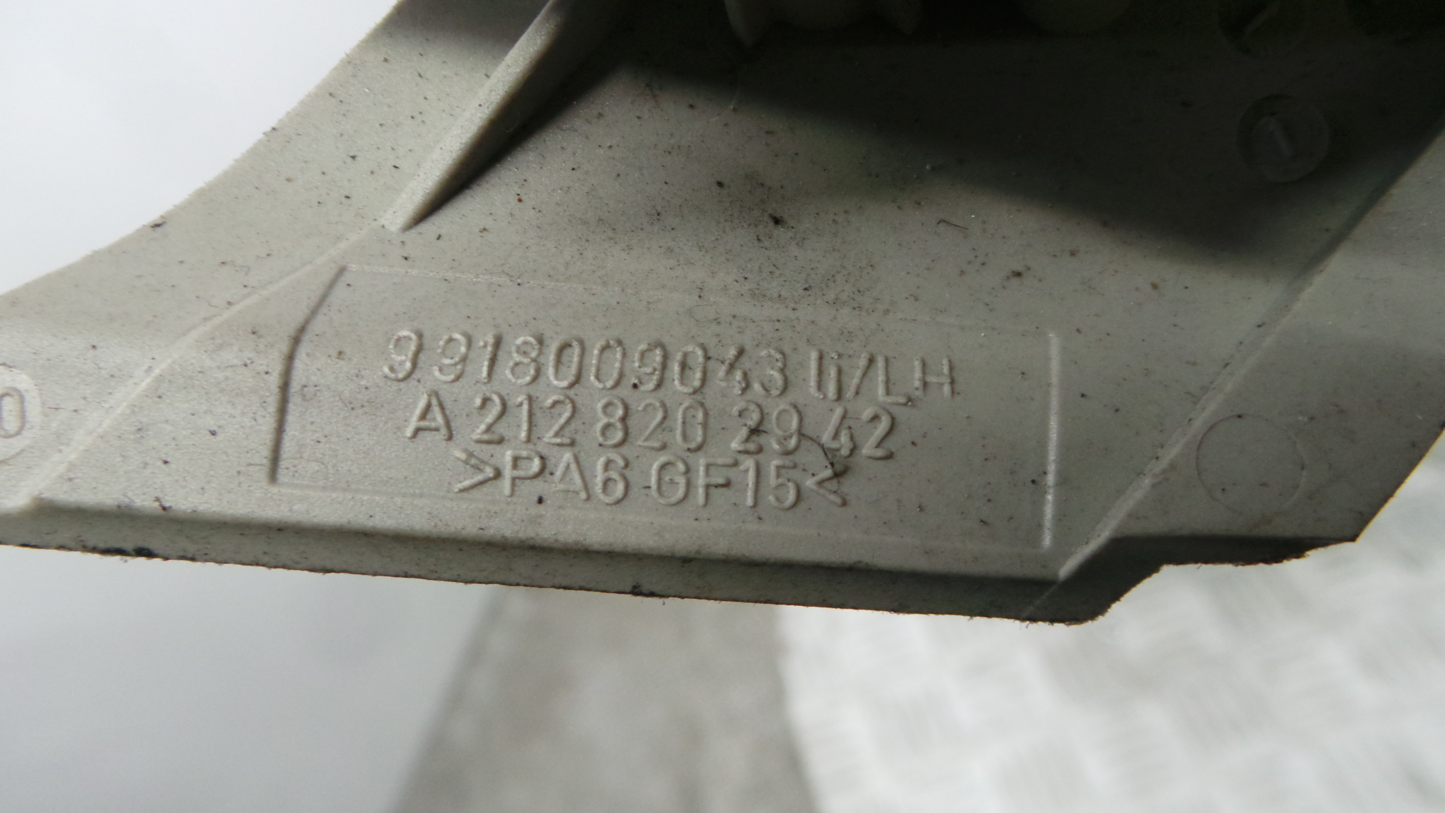 Cortina / Tampo da Mala / Chapeleira A2128202942 - MERCEDES-BENZ E-CLASS (W212)-33193880