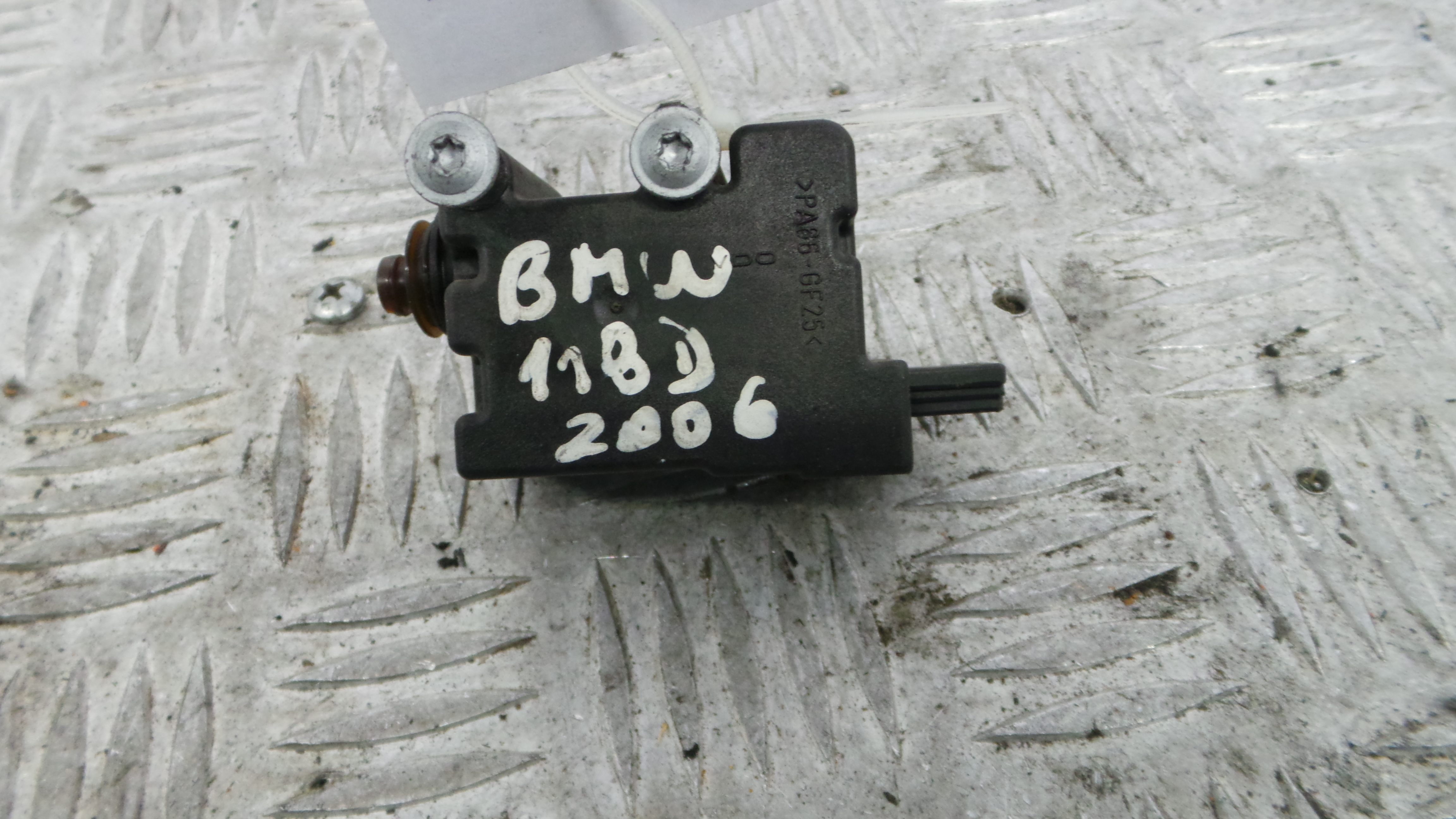 Pistola Deposito Combustivel 67.11-6987633 - BMW 1 (E87)-36554702