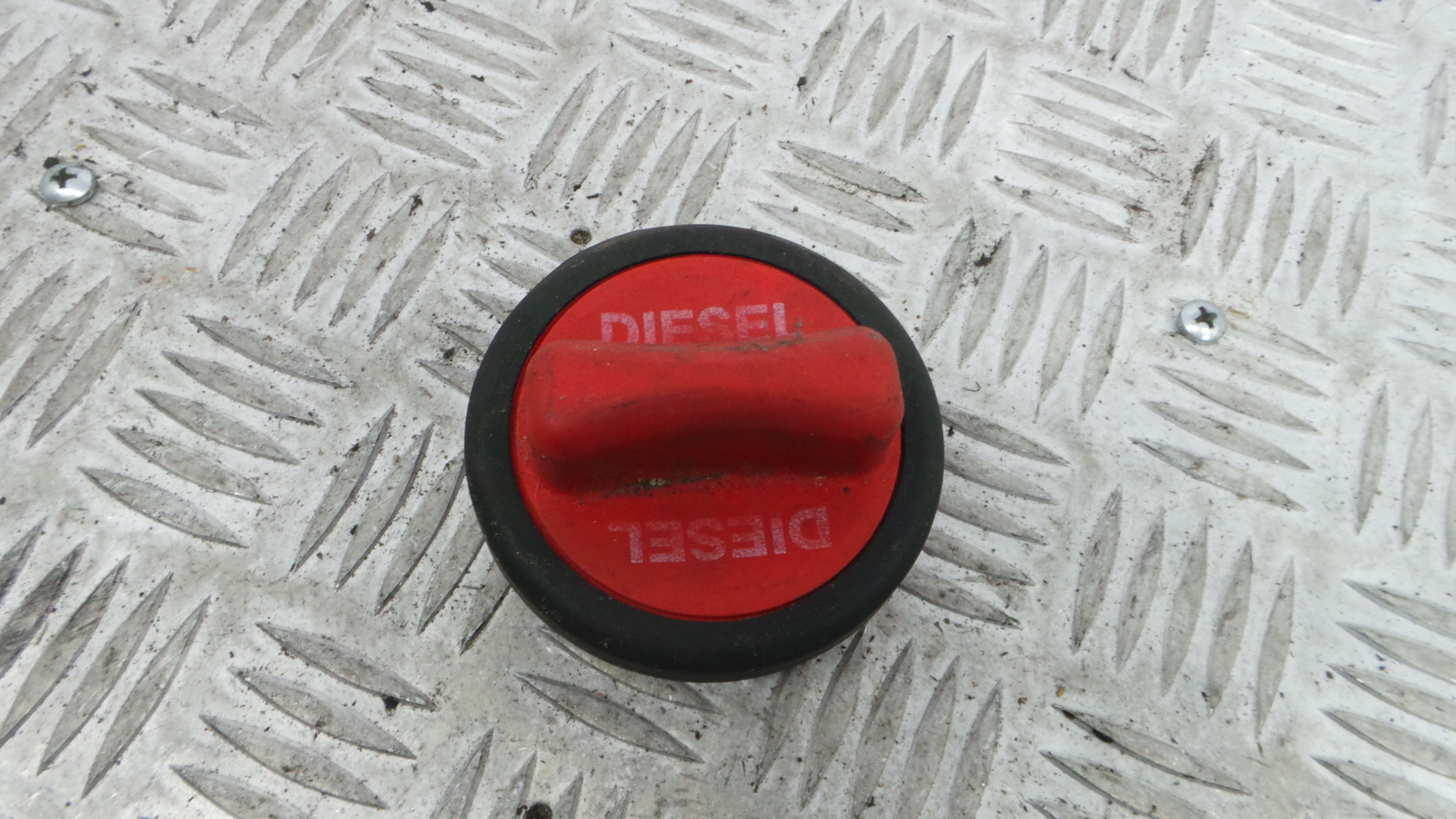 Tampão de Combustivel A220470705 - MERCEDES-BENZ C-CLASS (W203)-33193941 Tampão de Combustivel A220470705 - MERCEDES-BENZ C-CLASS (W203)-33193941