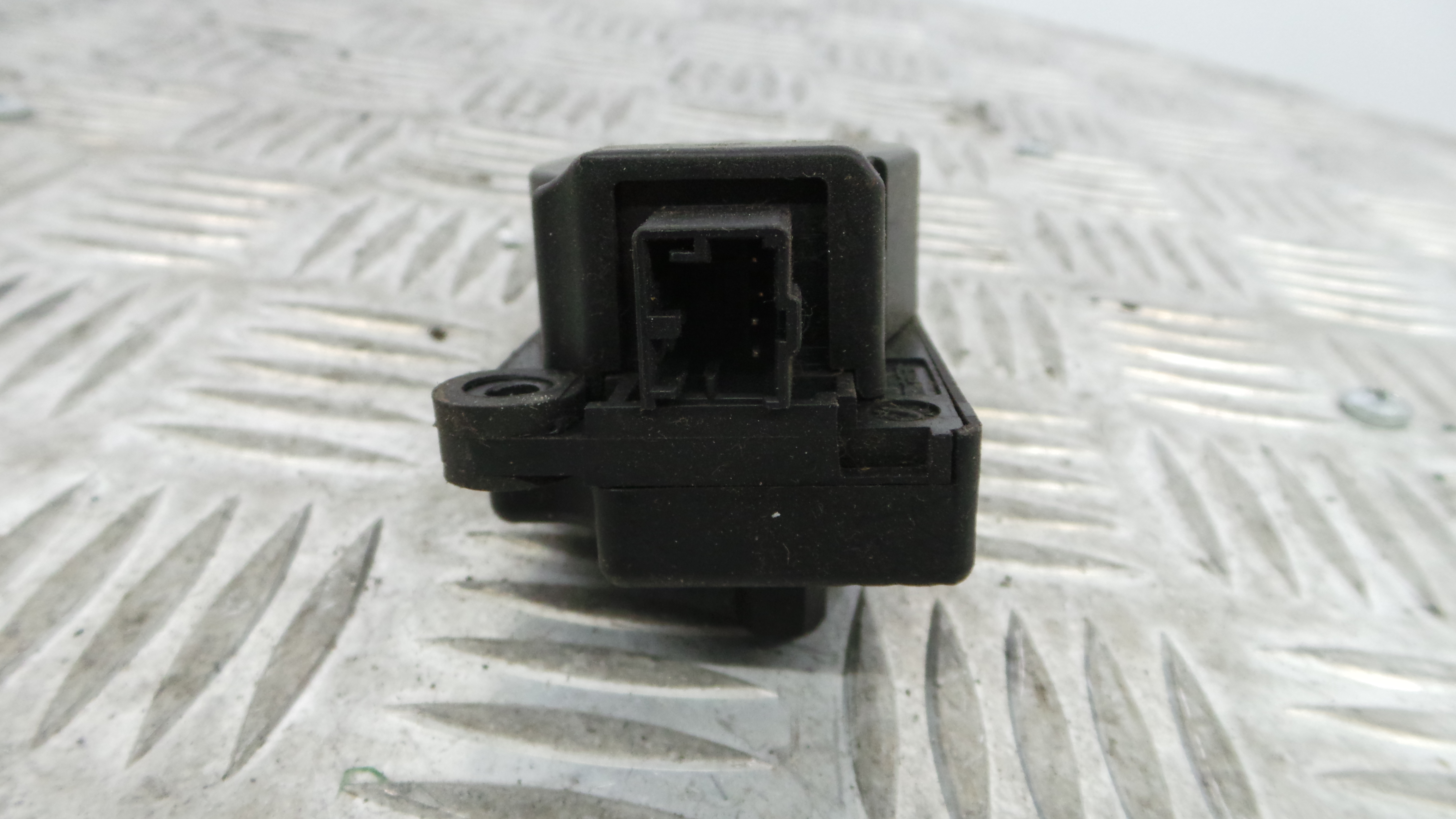 Atuador do Circuito de Ar  985400E03 - BMW 1 (E87)-33194613