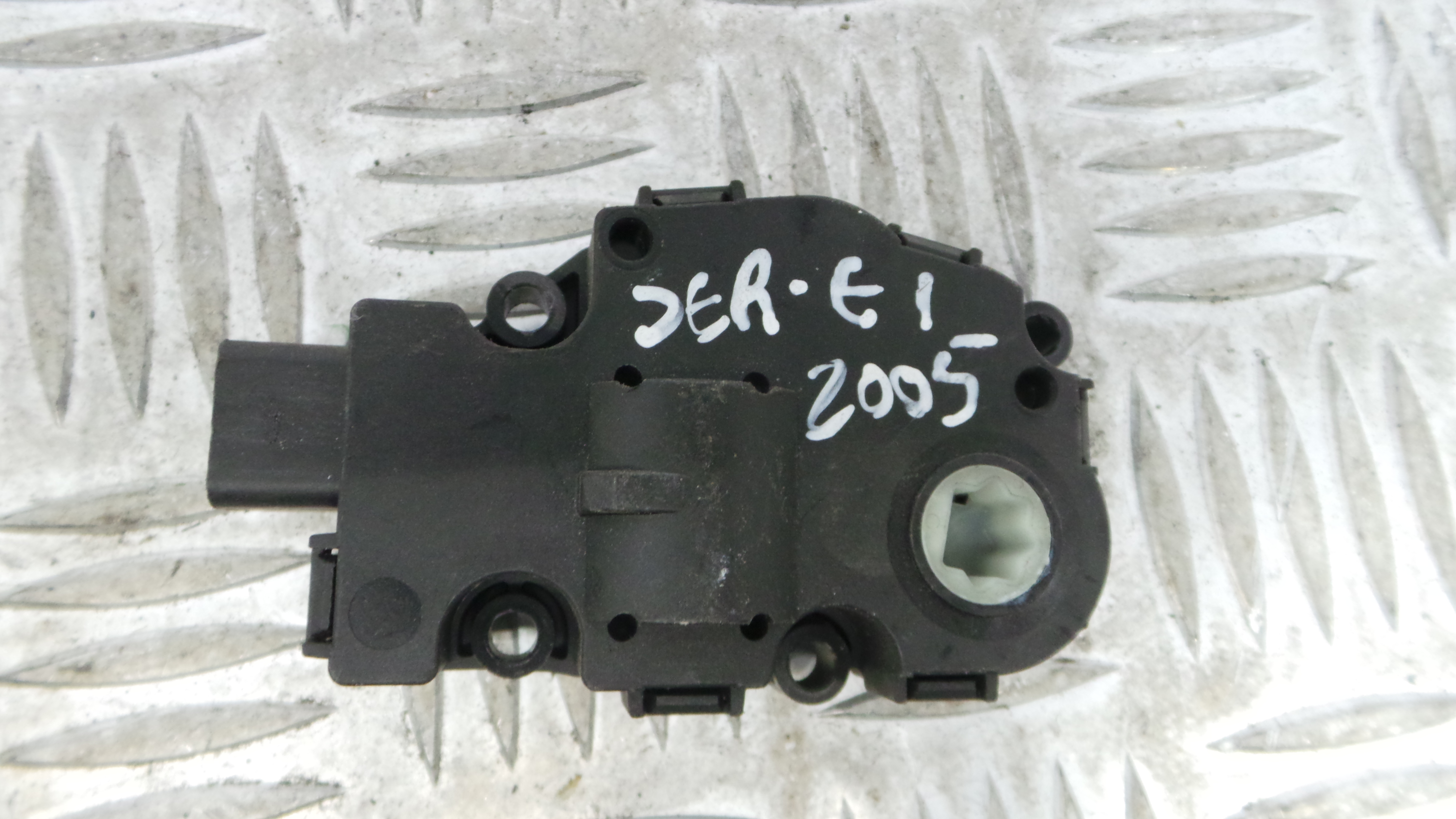 Atuador do Circuito de Ar  EFB321 - BMW 1 (E87)-33194619